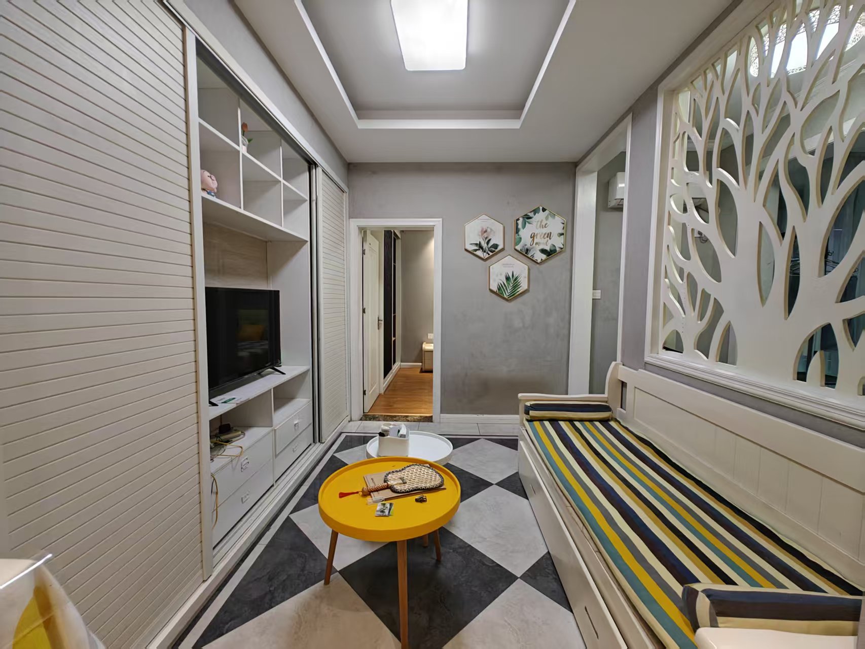 西子莲花 1室1厅1卫 1600.00元/月 西子莲花 1室1厅1卫 1600.00元/月室内图