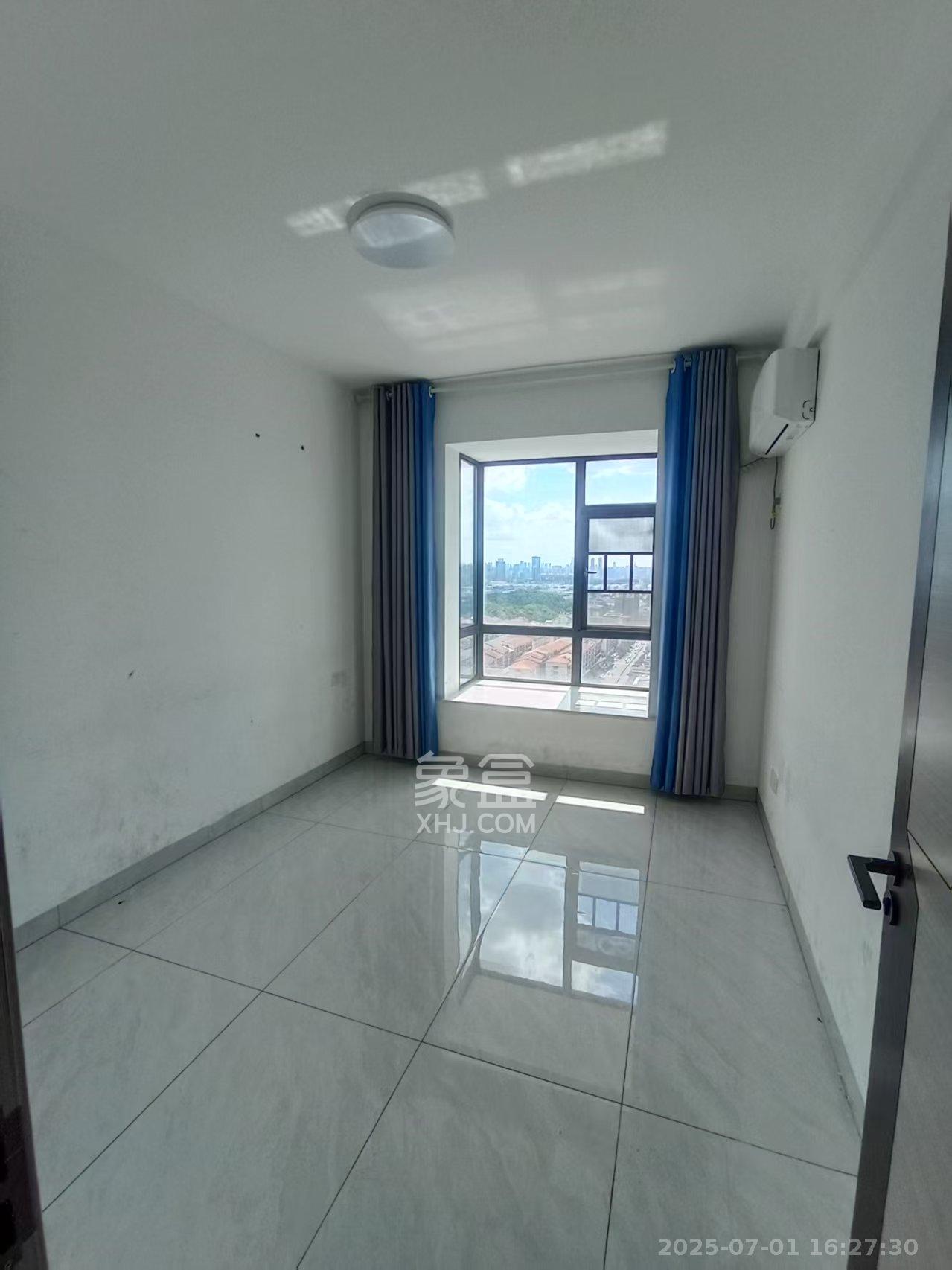 财富港湾(绿领大厦) 3室2厅1卫 3500.0元/月 财富港湾(绿领大厦) 3室2厅1卫 3500.0元/月室内图