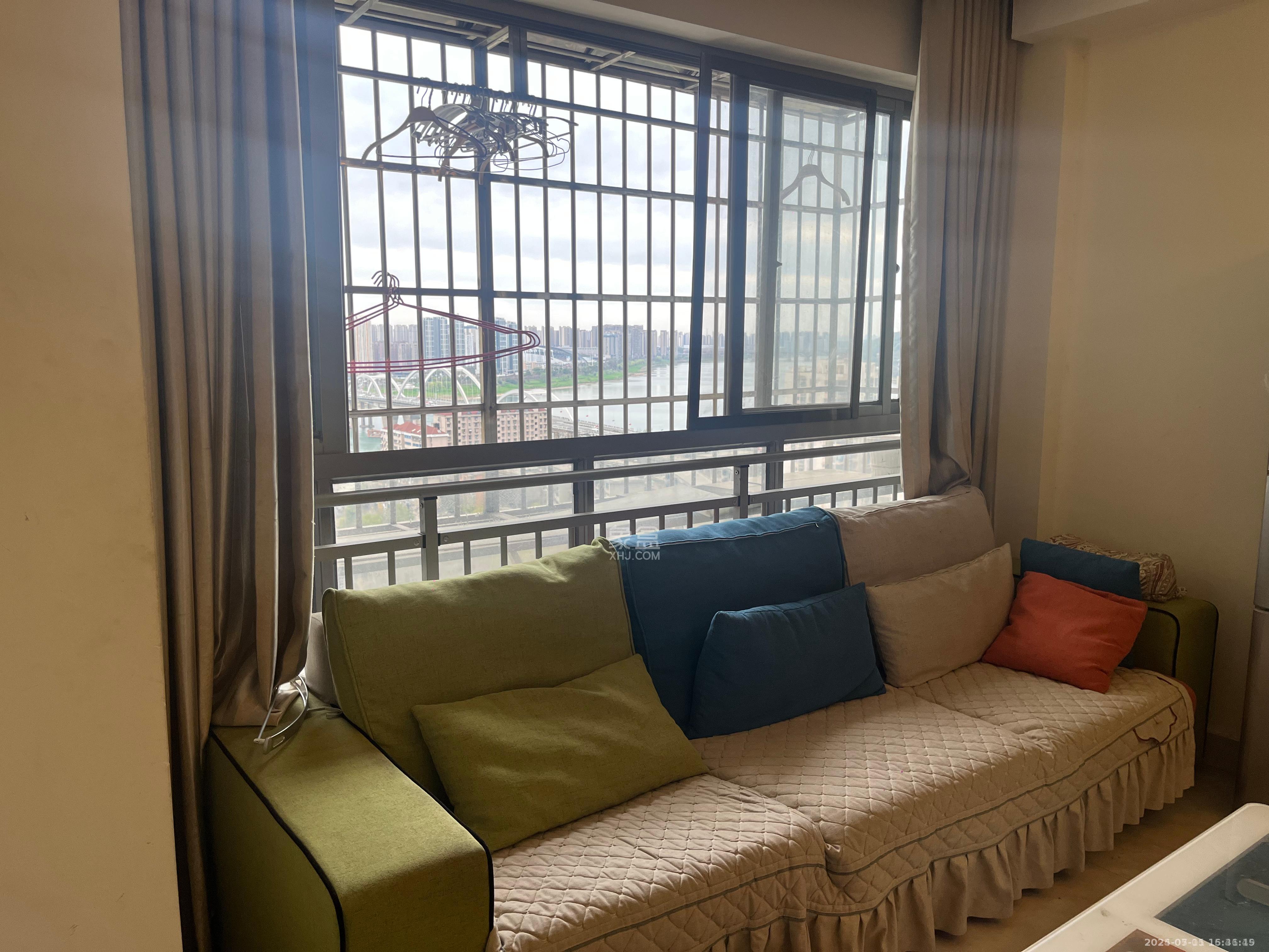 文化园三期 1室1厅1卫 1200.0元/月 文化园三期 1室1厅1卫 1200.0元/月室内图