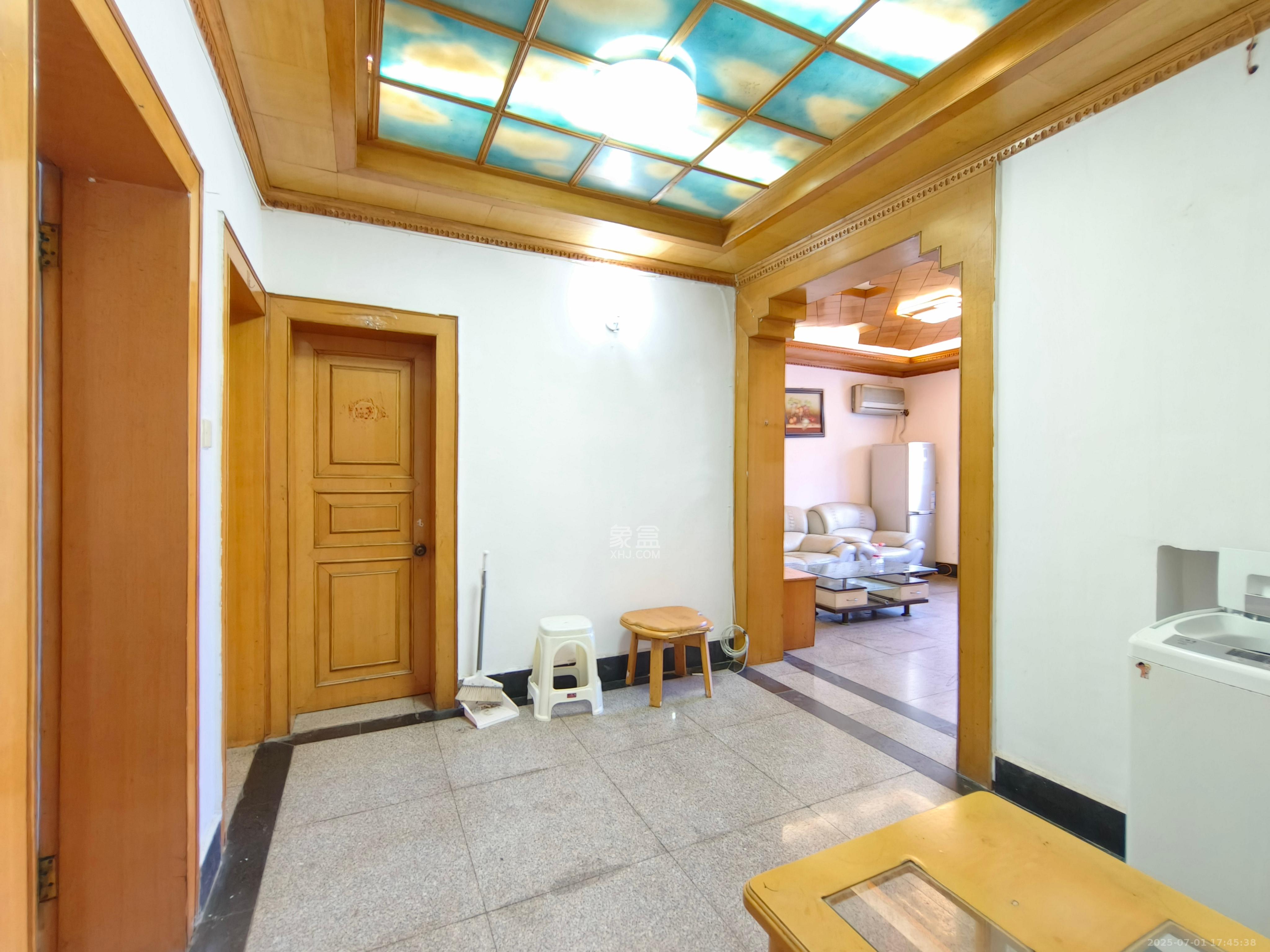 长沙师范附幼附小教师宿舍（崇圣里24号）  3室2厅1卫   2000.00元/月室内图