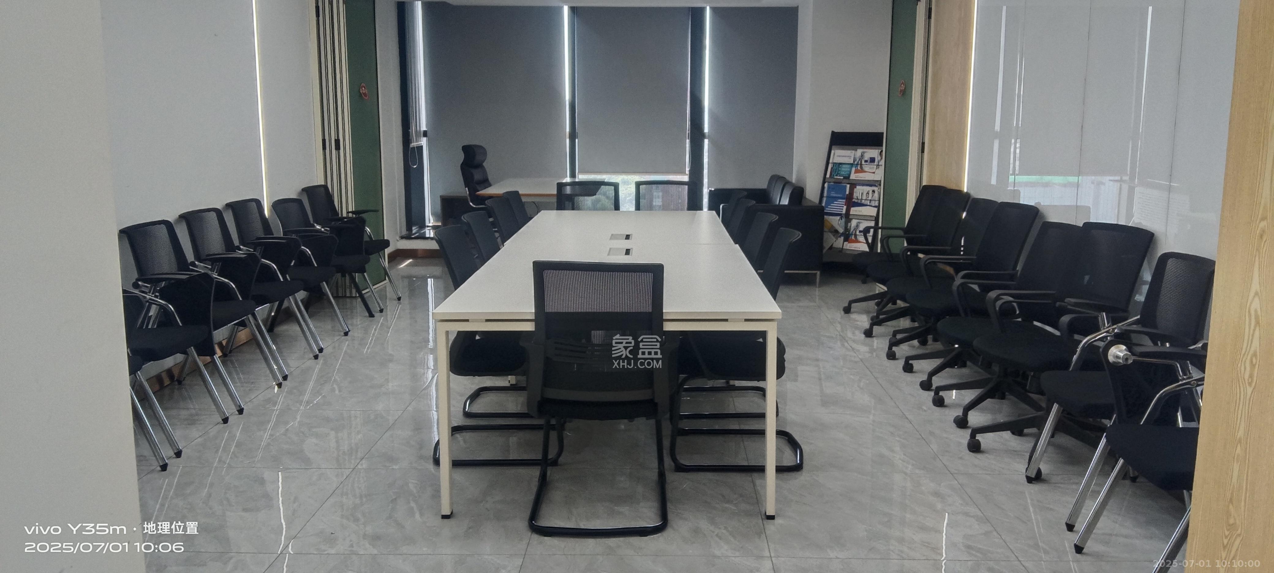 绿地中心  1室1厅1卫    4500.0元/月 绿地中心  1室1厅1卫    4500.0元/月