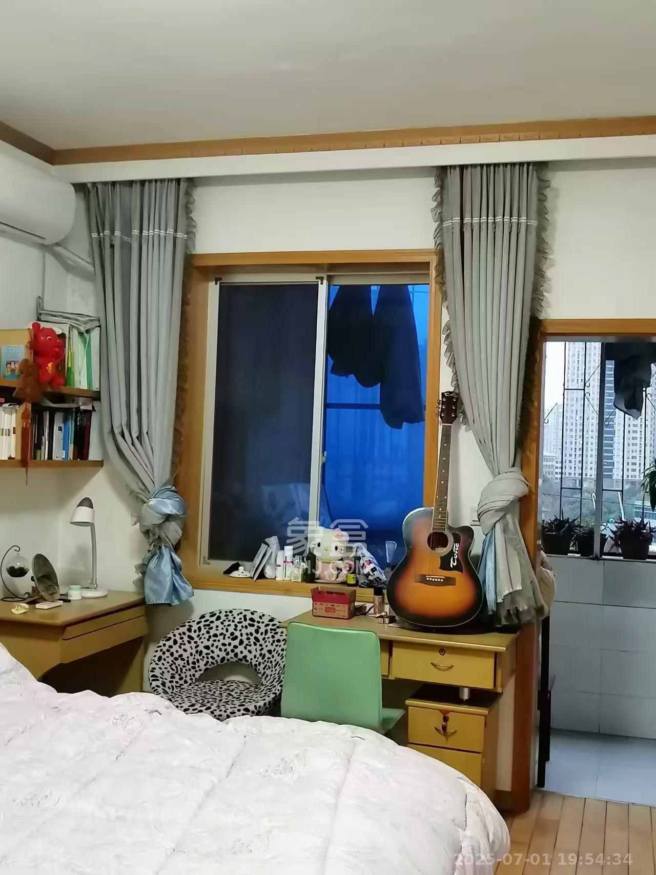 中建五局天心苑  2室1厅1卫    1100.0元/月 中建五局天心苑  2室1厅1卫    1100.0元/月室内图