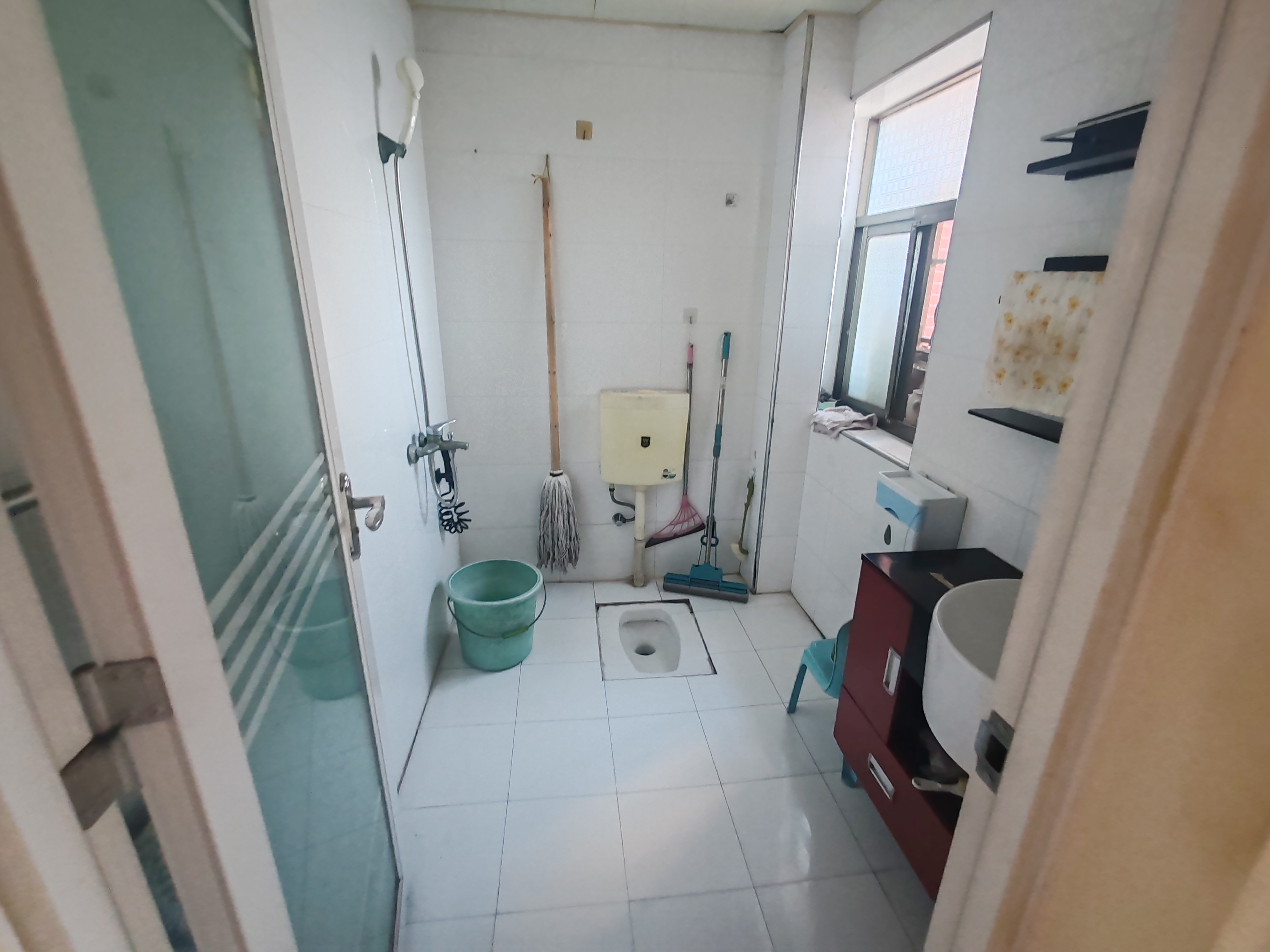 桂苑新村  6室2厅3卫   108.00万室内图