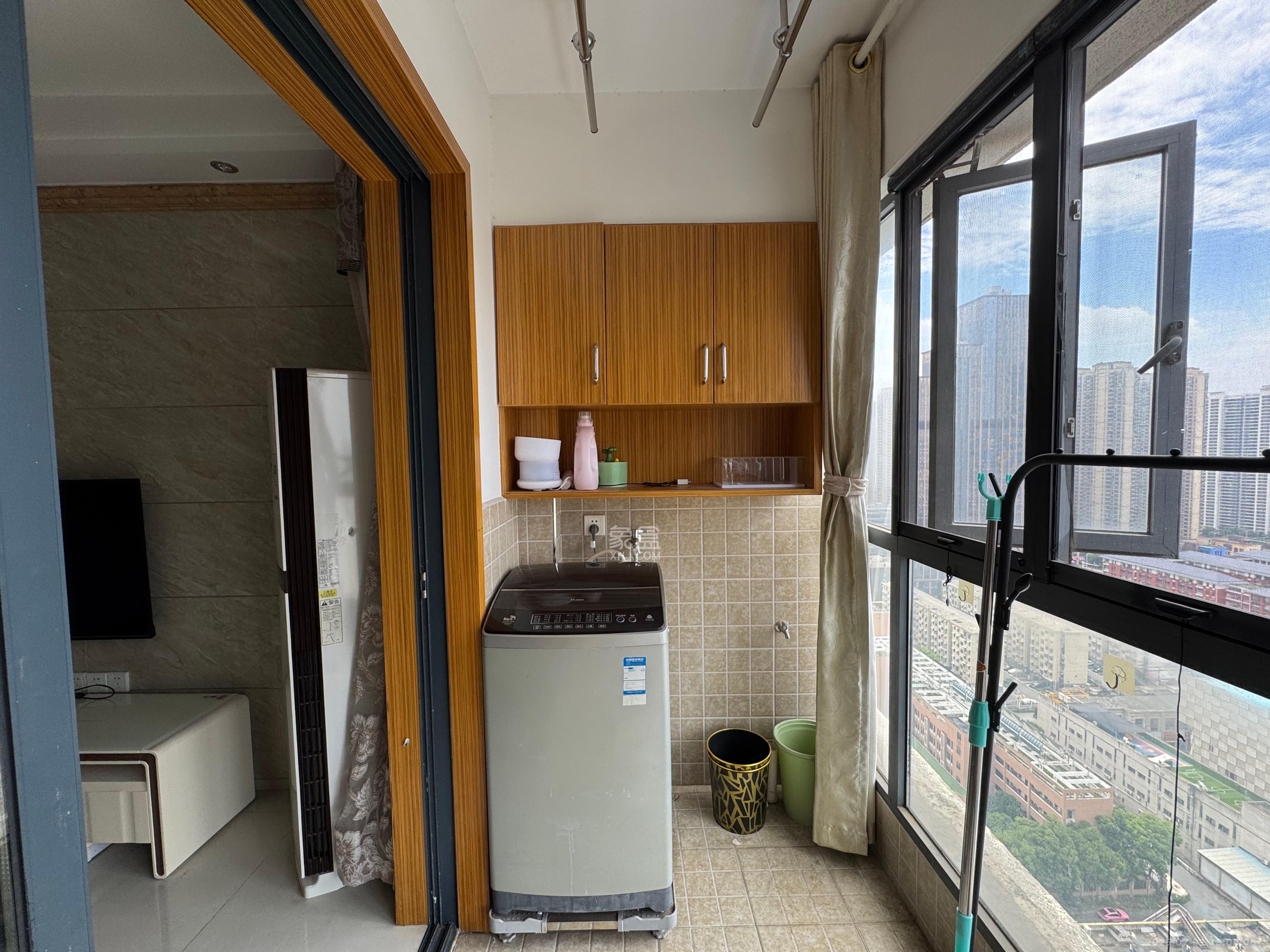 奥克斯广场 2室1厅1卫 2600.0元/月 奥克斯广场 2室1厅1卫 2600.0元/月室内图