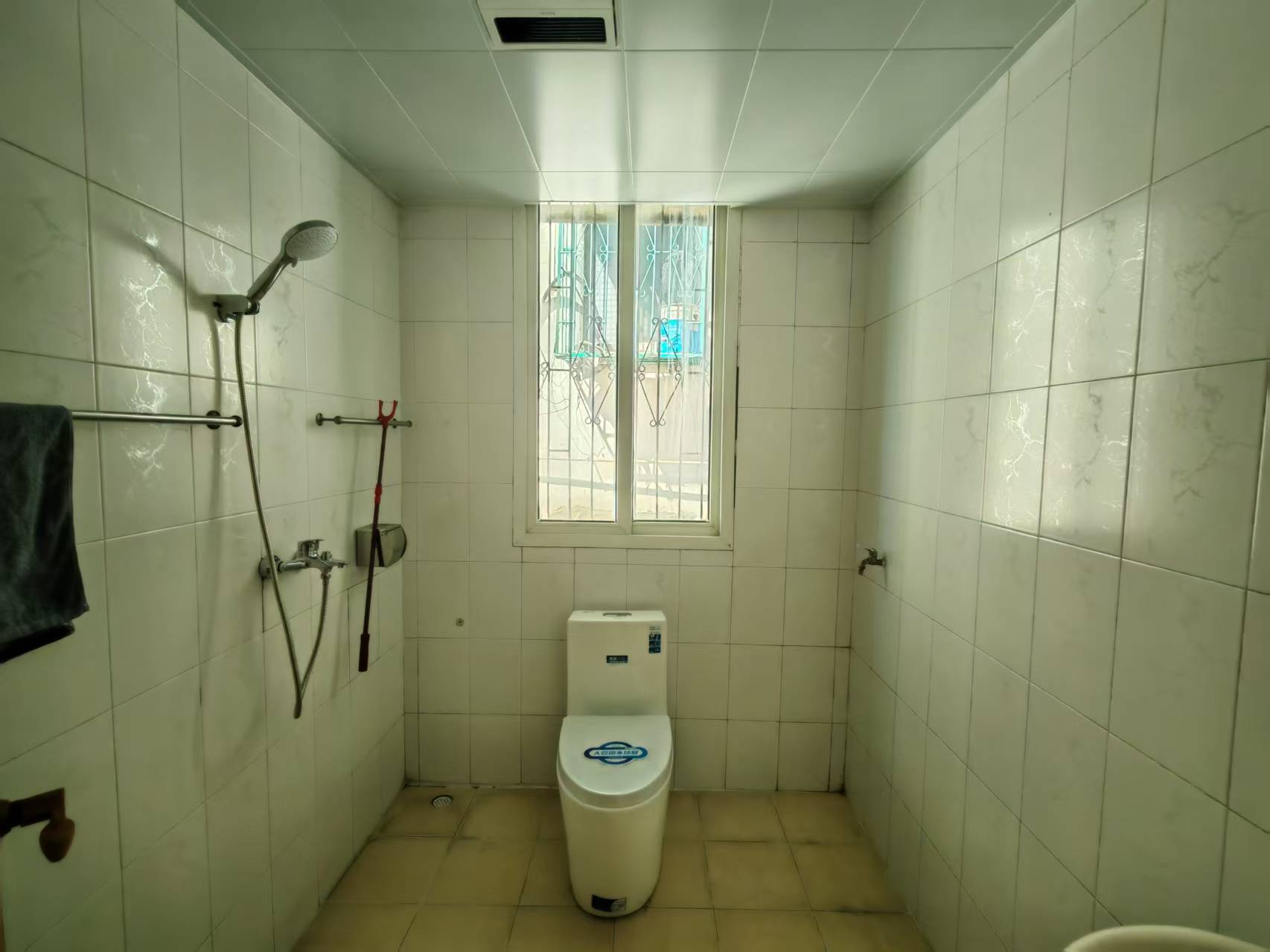 格林花园  4室2厅2卫    1680.0元/月 格林花园  4室2厅2卫    1680.0元/月室内图