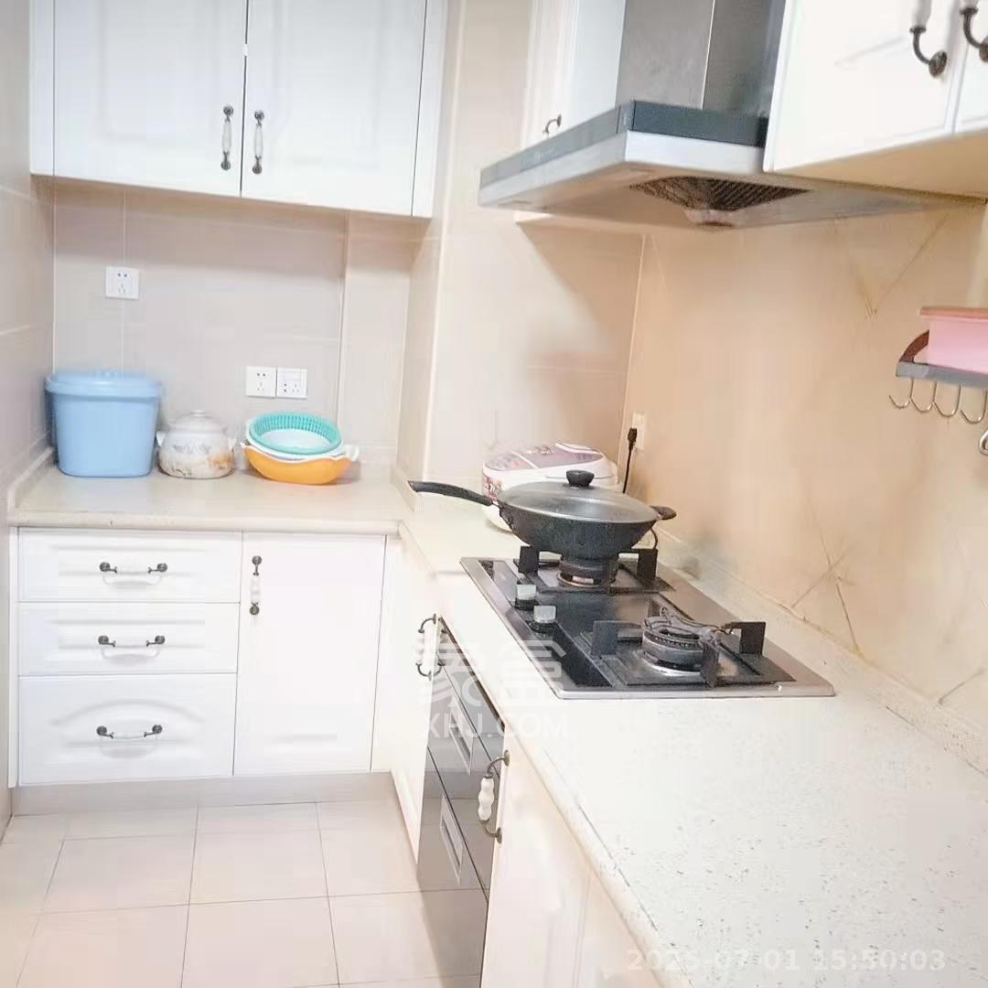 中城丽景香山园  3室2厅2卫   3800.00元/月室内图