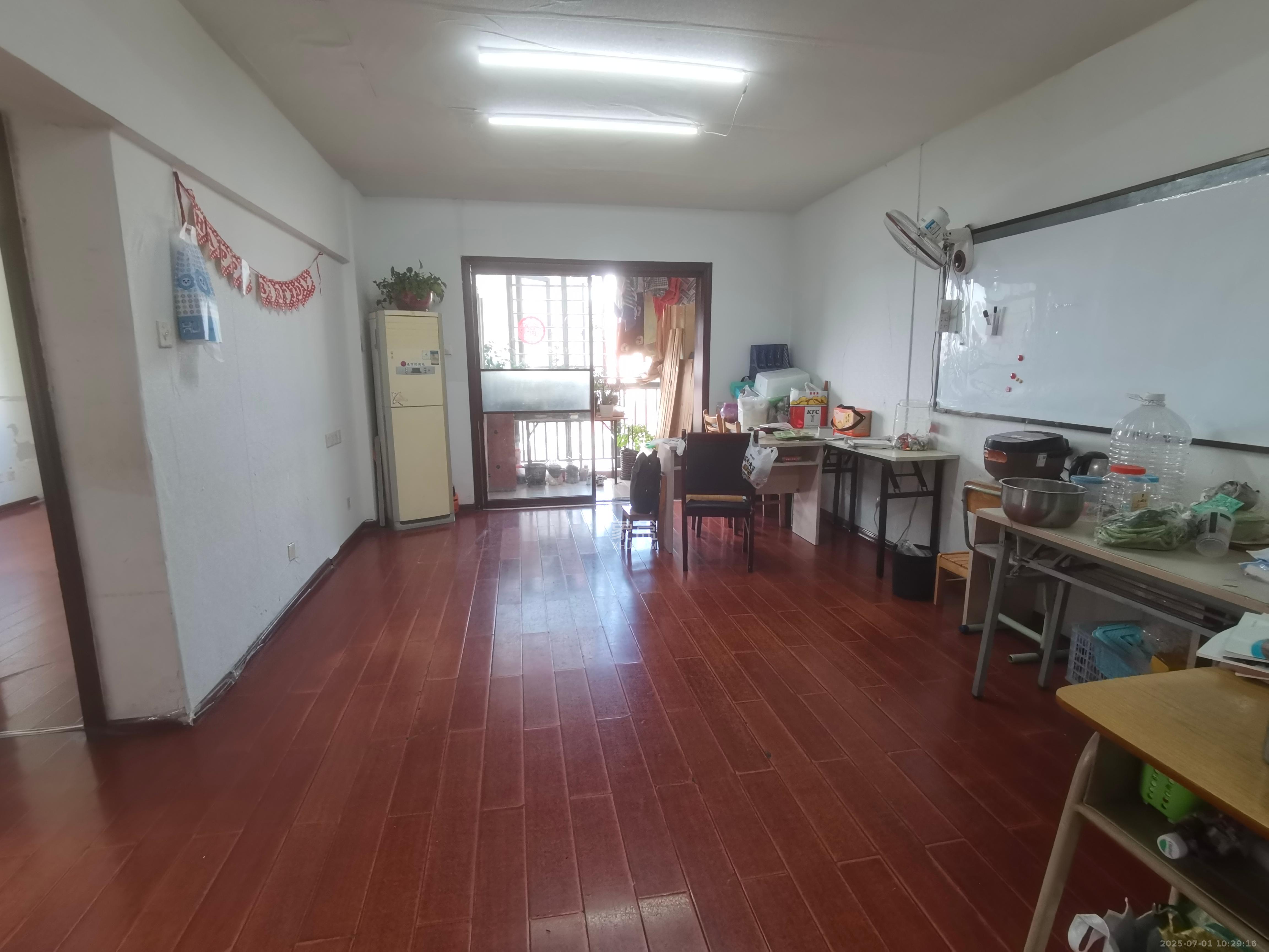 枫丹雅苑(天辰枫丹白露) 2室2厅1卫 3000.0元/月 枫丹雅苑(天辰枫丹白露) 2室2厅1卫 3000.0元/月室内图