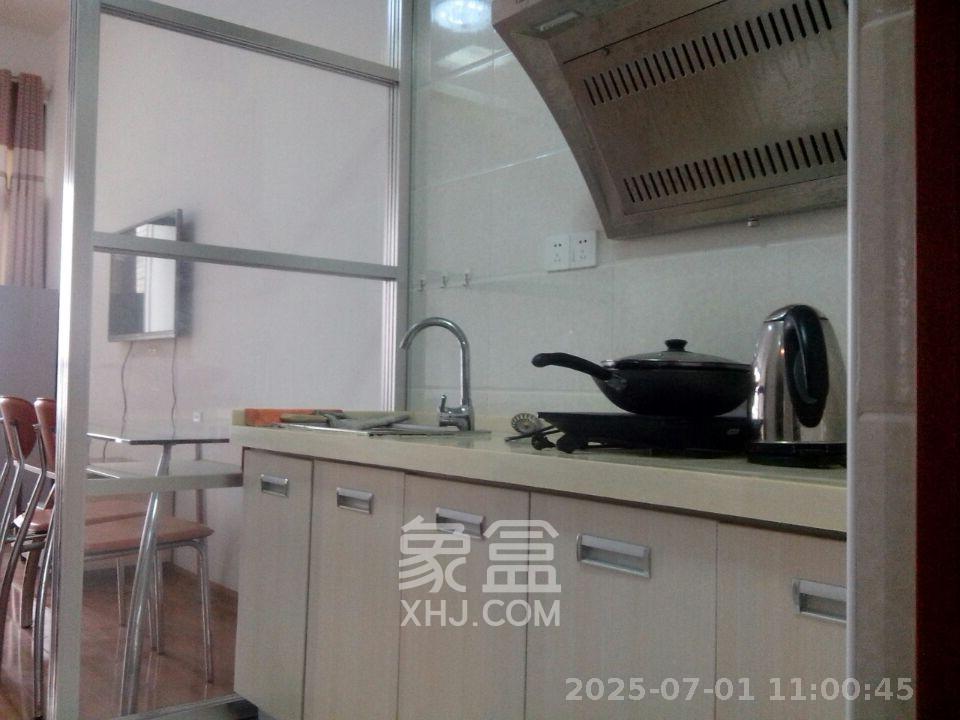 长房时代城  1室1厅1卫   1600.00元/月室内图