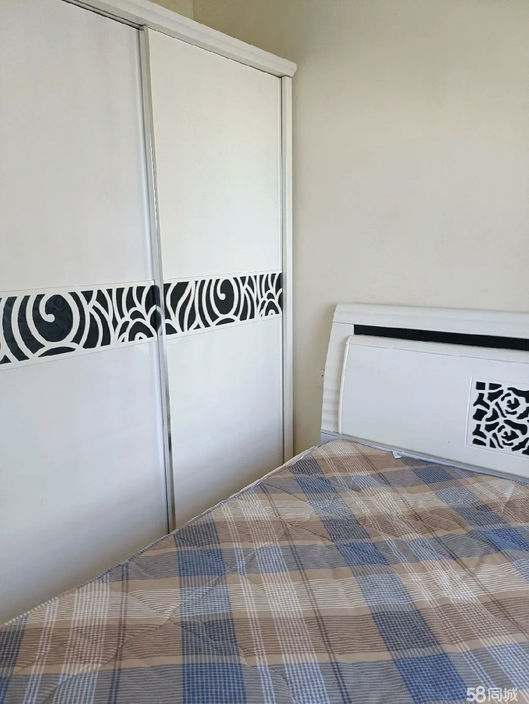 中景花园  1室1厅1卫   1800.00元/月室内图
