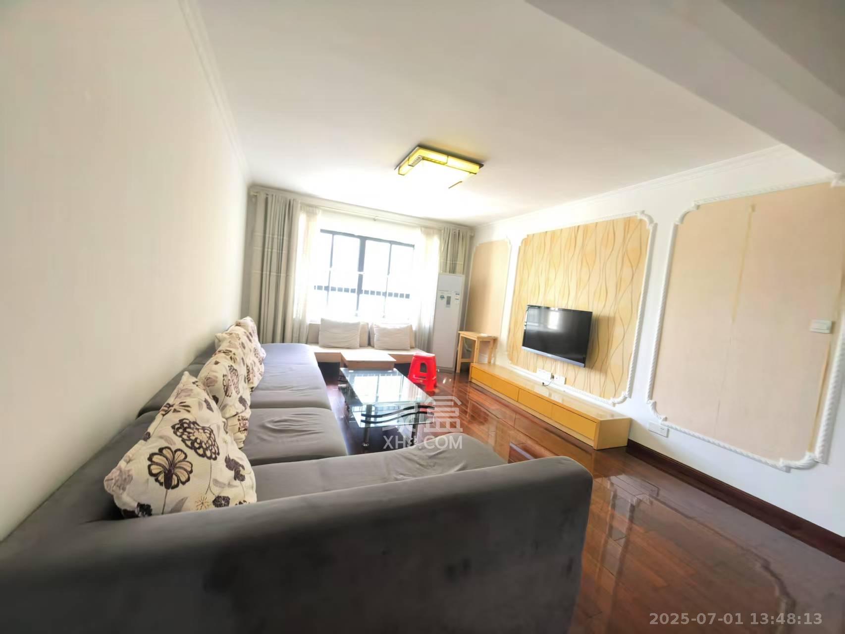 海拔东方 3室2厅2卫 2600.0元/月 海拔东方 3室2厅2卫 2600.0元/月室内图