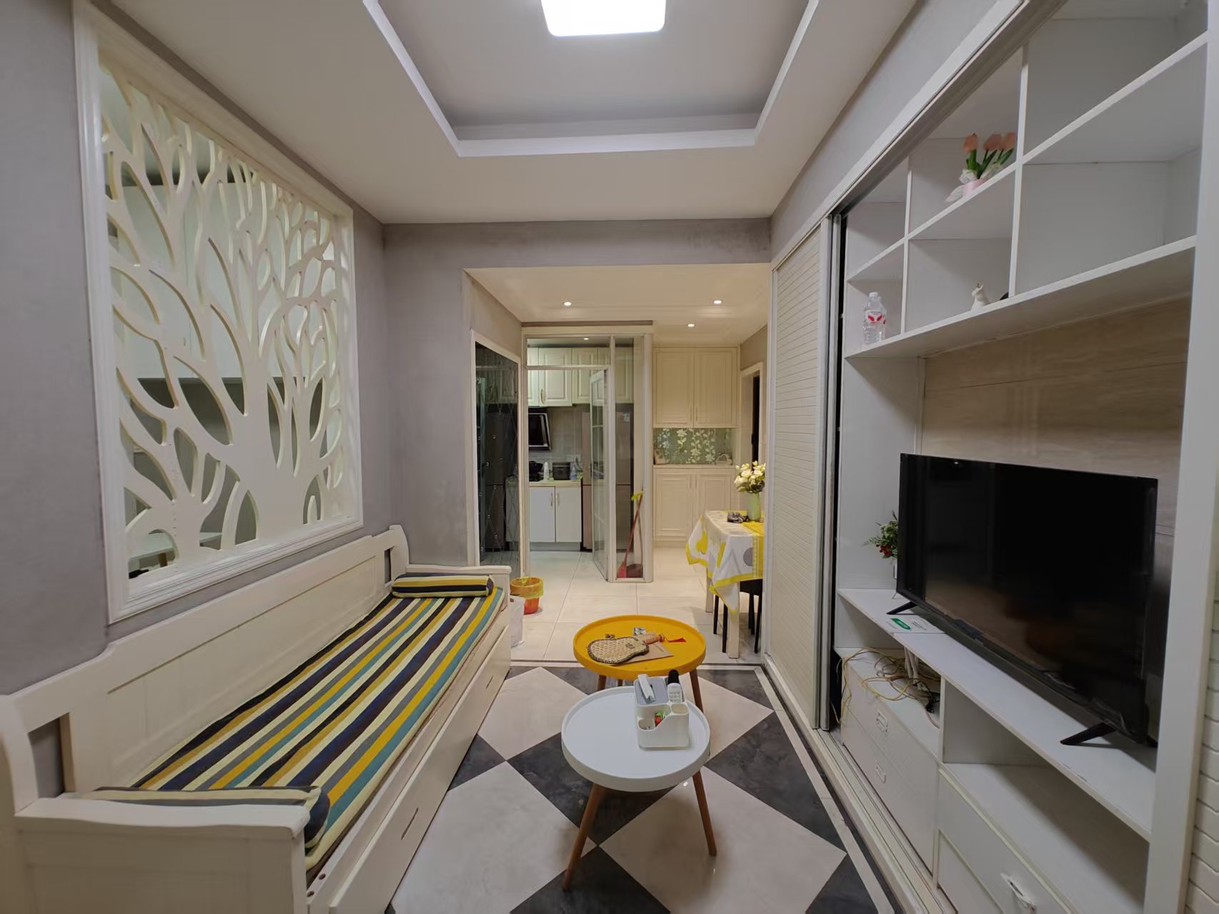 西子莲花 1室1厅1卫 1600.00元/月 西子莲花 1室1厅1卫 1600.00元/月室内图