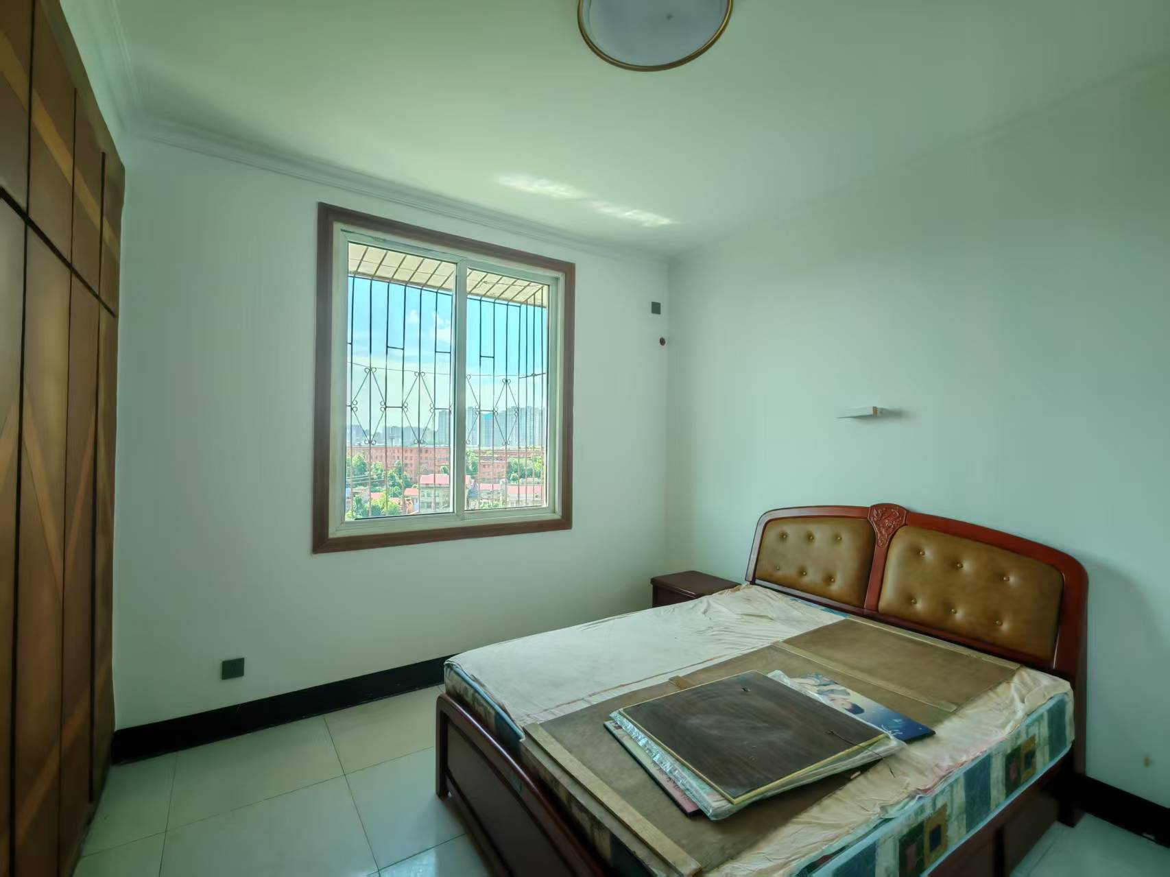 格林花园  4室2厅2卫    1680.0元/月 格林花园  4室2厅2卫    1680.0元/月室内图