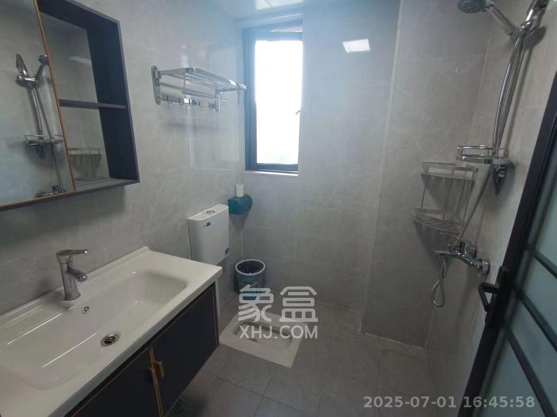 澳海月亮湾  3室2厅2卫    2200.0元/月 澳海月亮湾  3室2厅2卫    2200.0元/月室内图