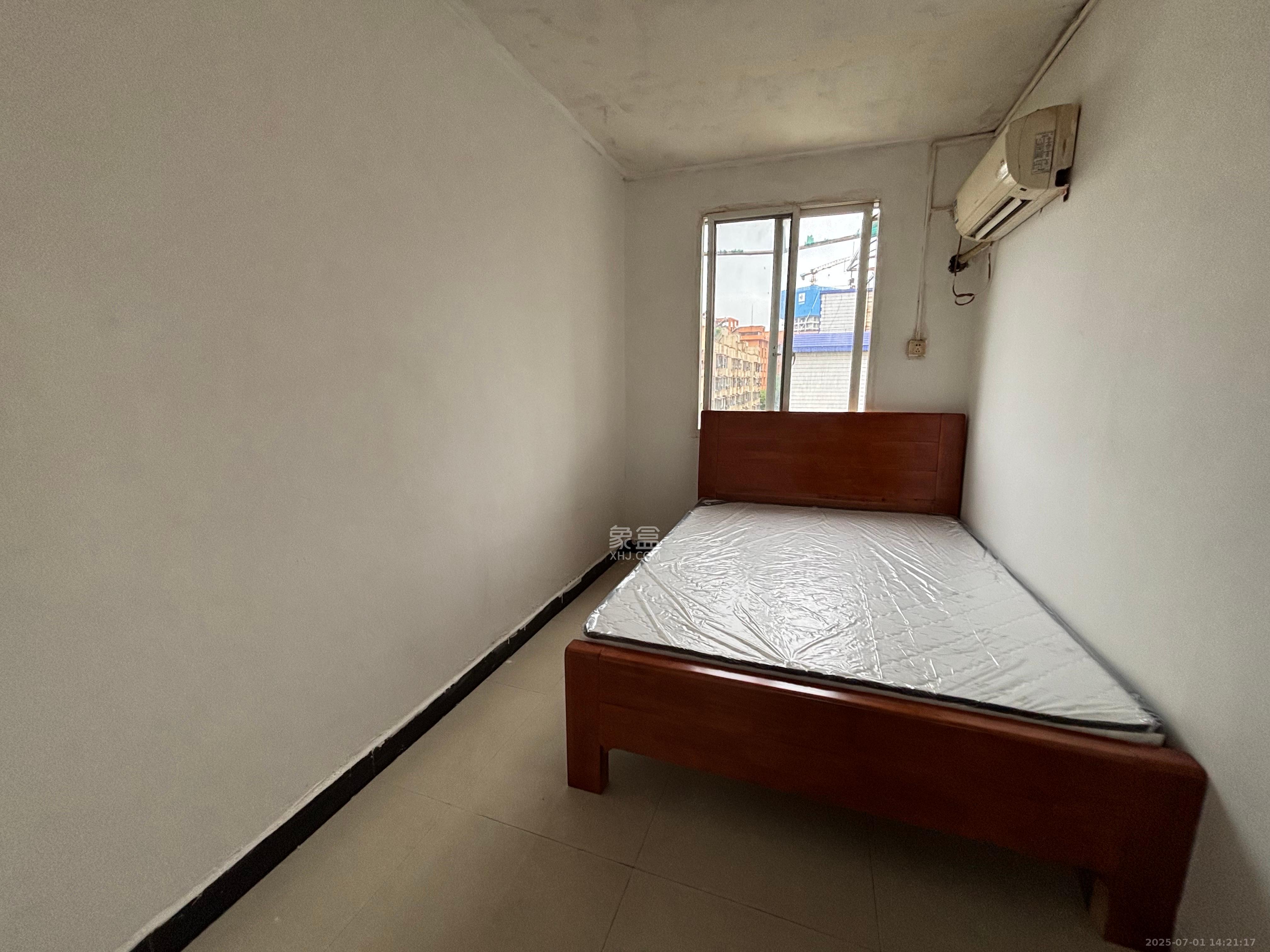 安居楼  3室1厅1卫    1200.0元/月 安居楼  3室1厅1卫    1200.0元/月室内图