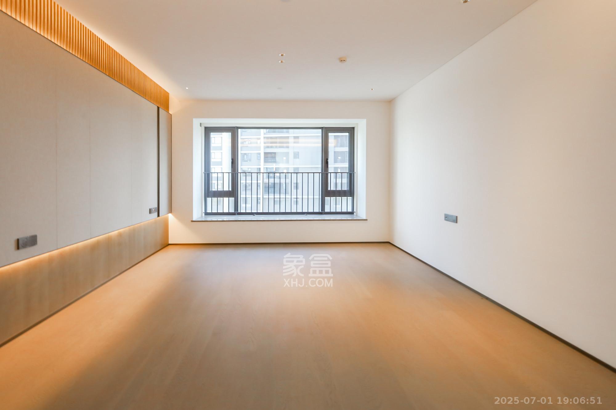 长沙悦府(华润万象城)  4室2厅3卫    14000.0元/月 长沙悦府(华润万象城)  4室2厅3卫    14000.0元/月室内图