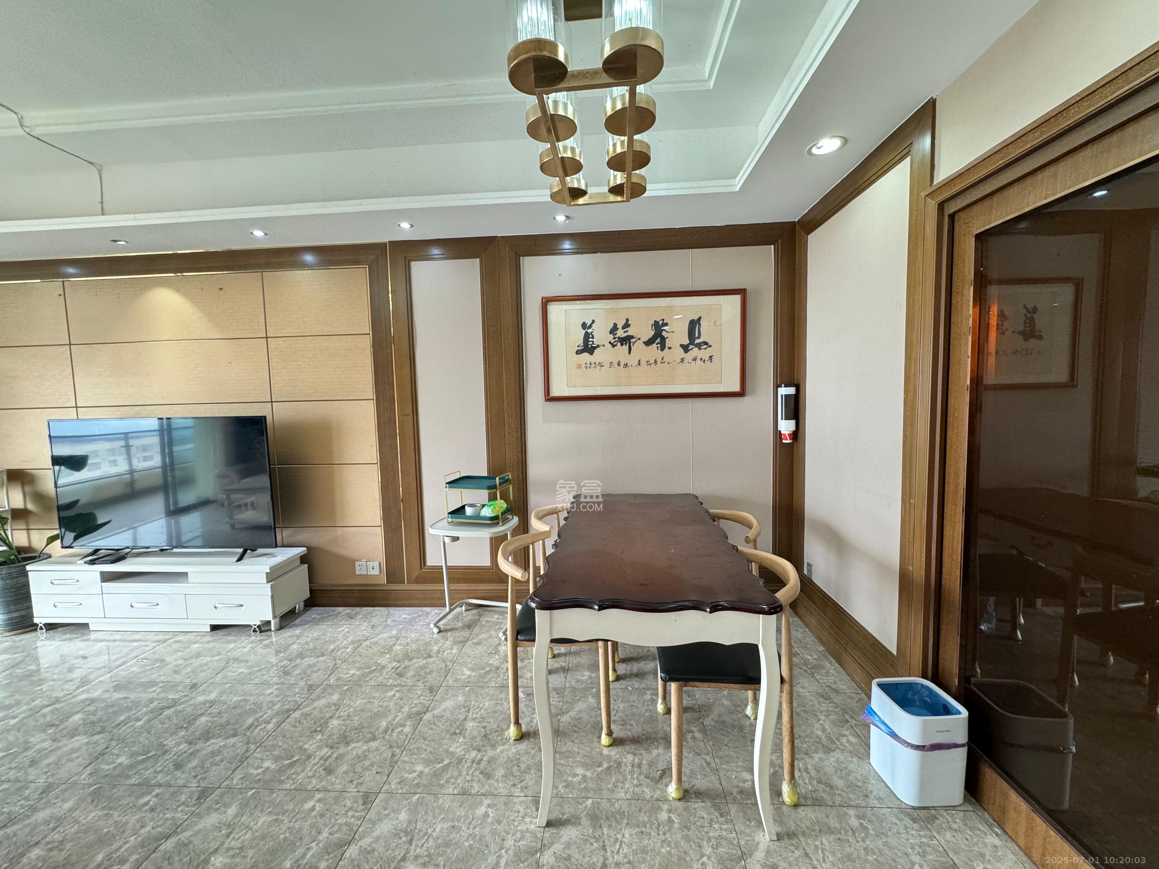 恒大御景半岛湘江苑（恒大御景半岛一期）  3室2厅3卫   4500.00元/月室内图