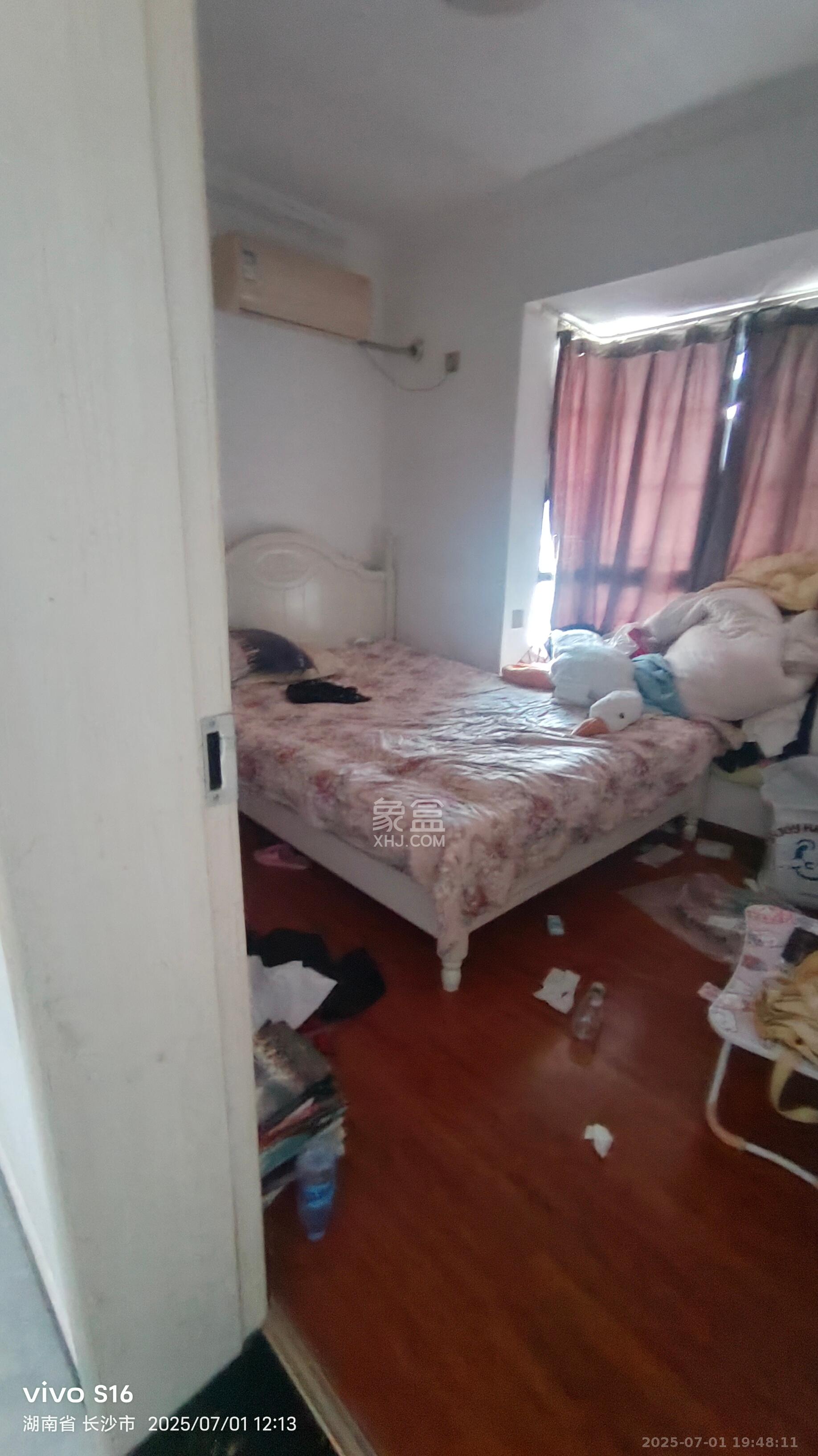 晨兴家园  1室0厅0卫   3300.00元/月室内图