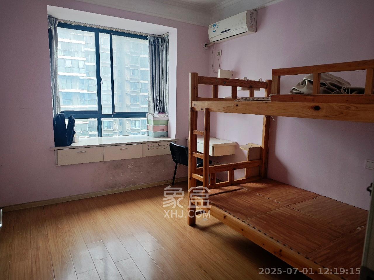 湘江世纪城鸿江苑 3室2厅1卫 1500.0元/月 湘江世纪城鸿江苑 3室2厅1卫 1500.0元/月室内图