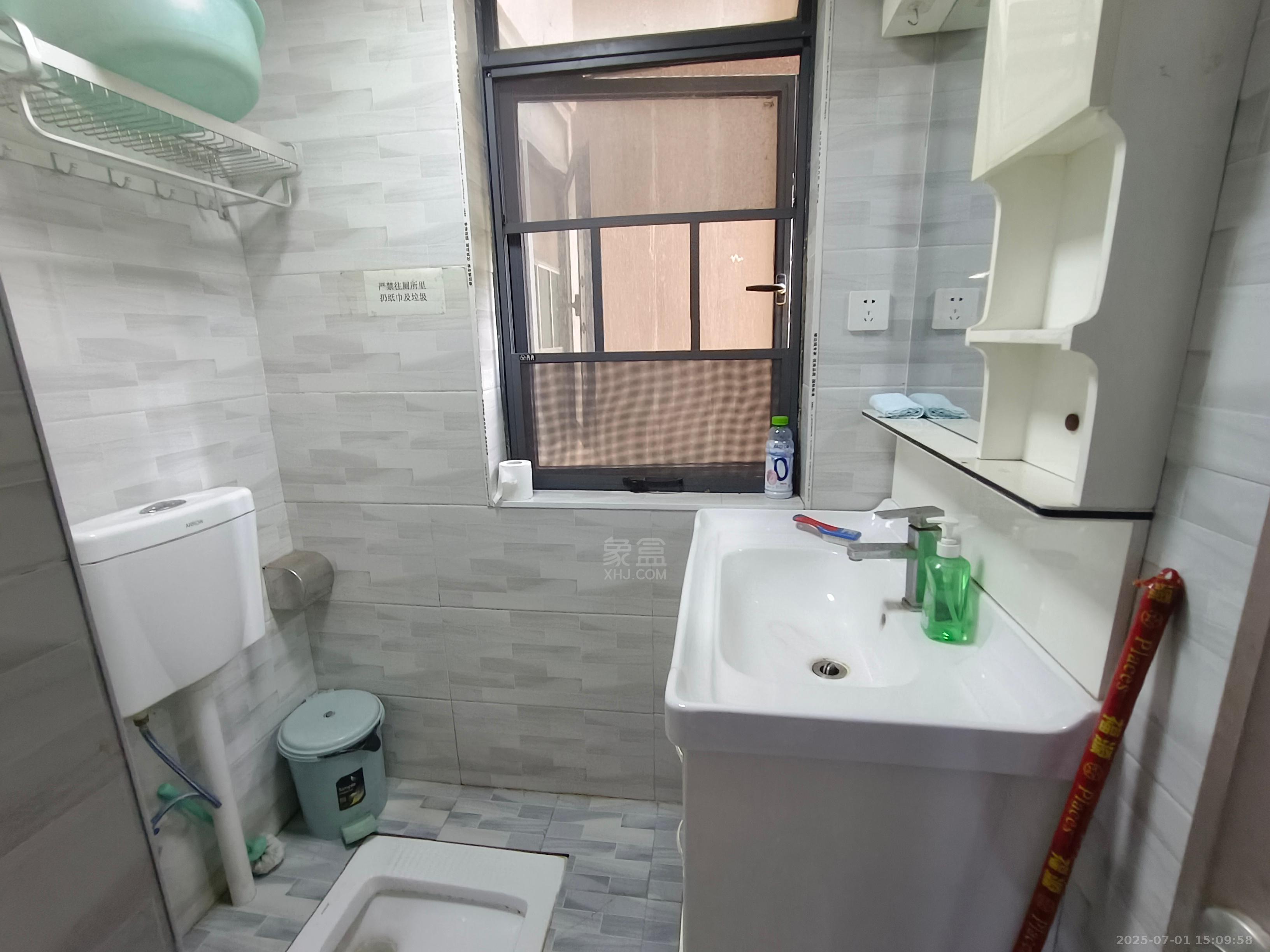 提香蓝岸 3室2厅1卫 1500.0元/月 提香蓝岸 3室2厅1卫 1500.0元/月室内图