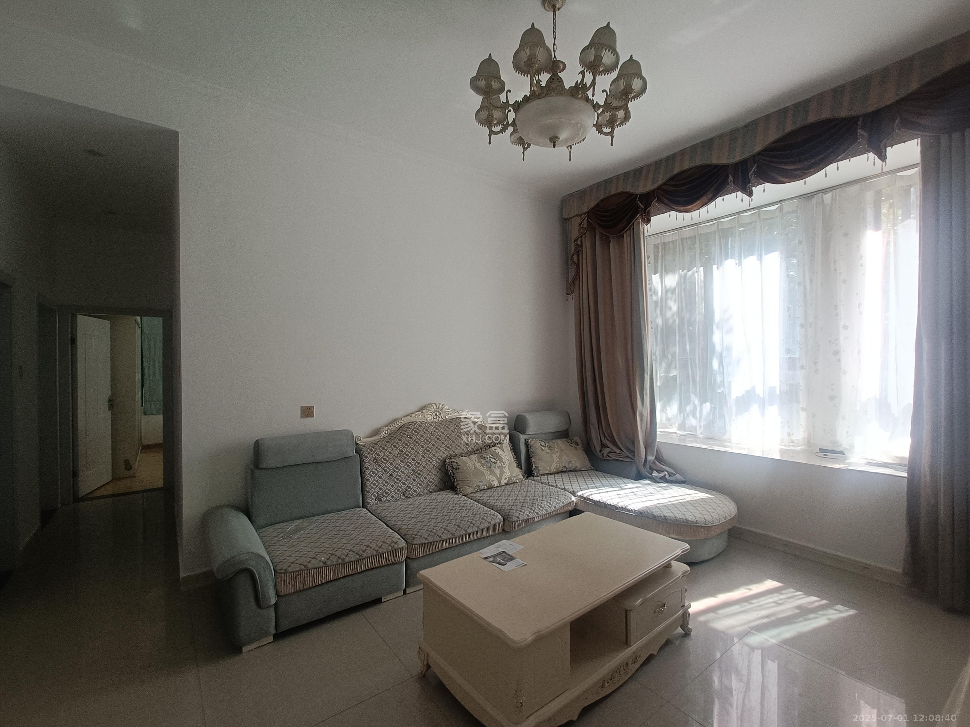 保利麓谷林语A区  3室2厅1卫    2300.0元/月 保利麓谷林语A区  3室2厅1卫    2300.0元/月室内图