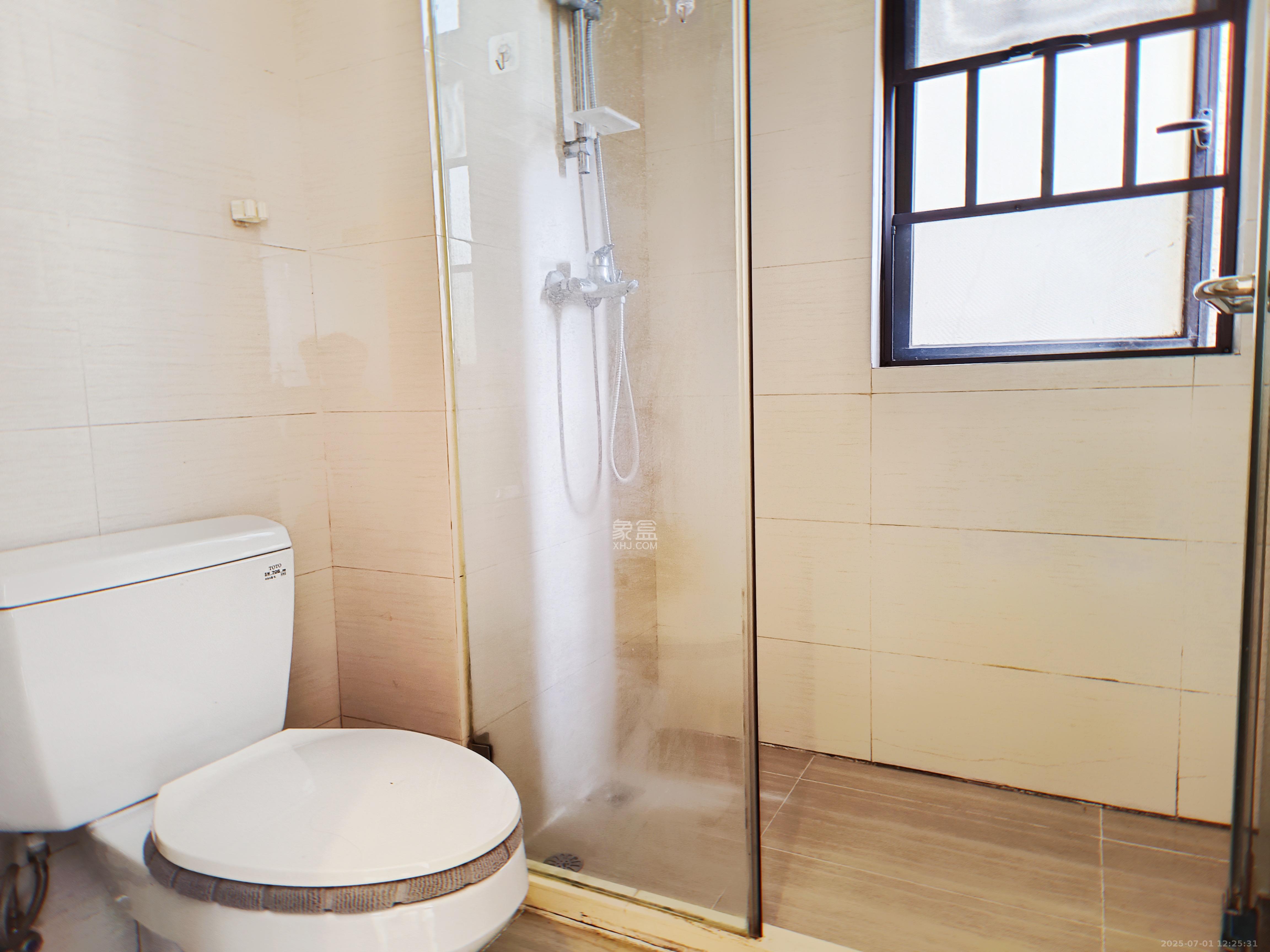 中海国际四期  1室1厅1卫    1800.0元/月 中海国际四期  1室1厅1卫    1800.0元/月户型图