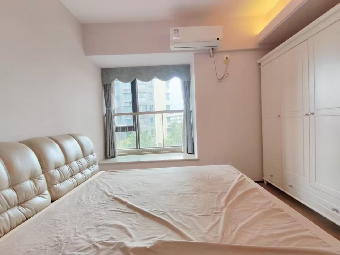 恒大美丽沙天泽湾 3室2厅2卫 4500.0元/月 恒大美丽沙天泽湾 3室2厅2卫 4500.0元/月室内图