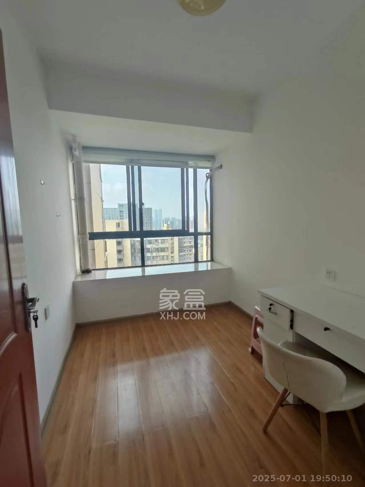 长房时代城  3室2厅1卫    2400.0元/月 长房时代城  3室2厅1卫    2400.0元/月室内图