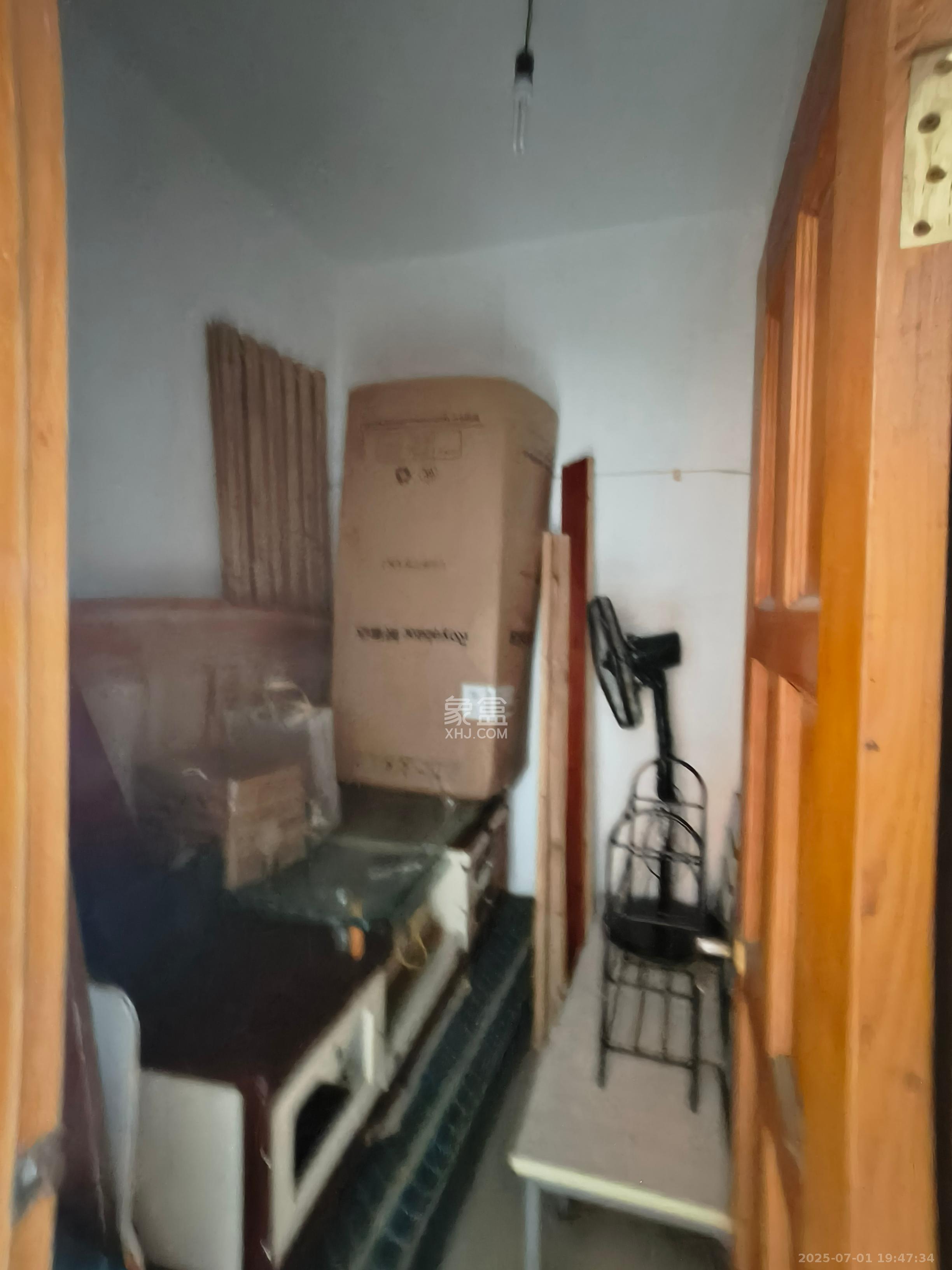 灰埠小区(灰埠社区)  1室0厅0卫    1000.0元/月 灰埠小区(灰埠社区)  1室0厅0卫    1000.0元/月