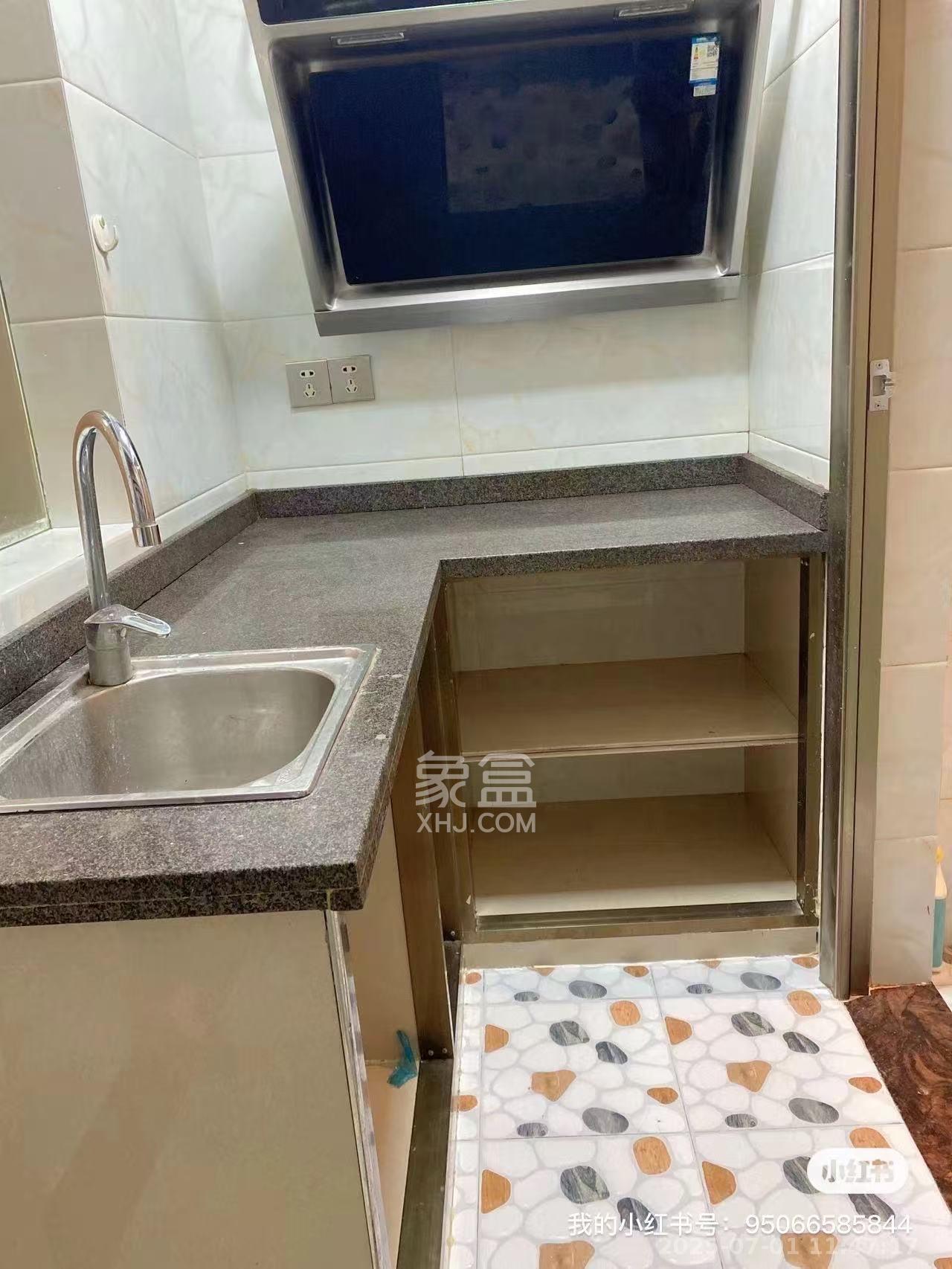 万坤图财富广场 1室1厅1卫 1400.0元/月 万坤图财富广场 1室1厅1卫 1400.0元/月室内图