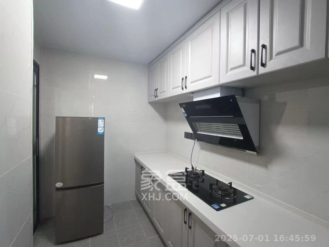 澳海月亮湾  3室2厅2卫    2200.0元/月 澳海月亮湾  3室2厅2卫    2200.0元/月室内图