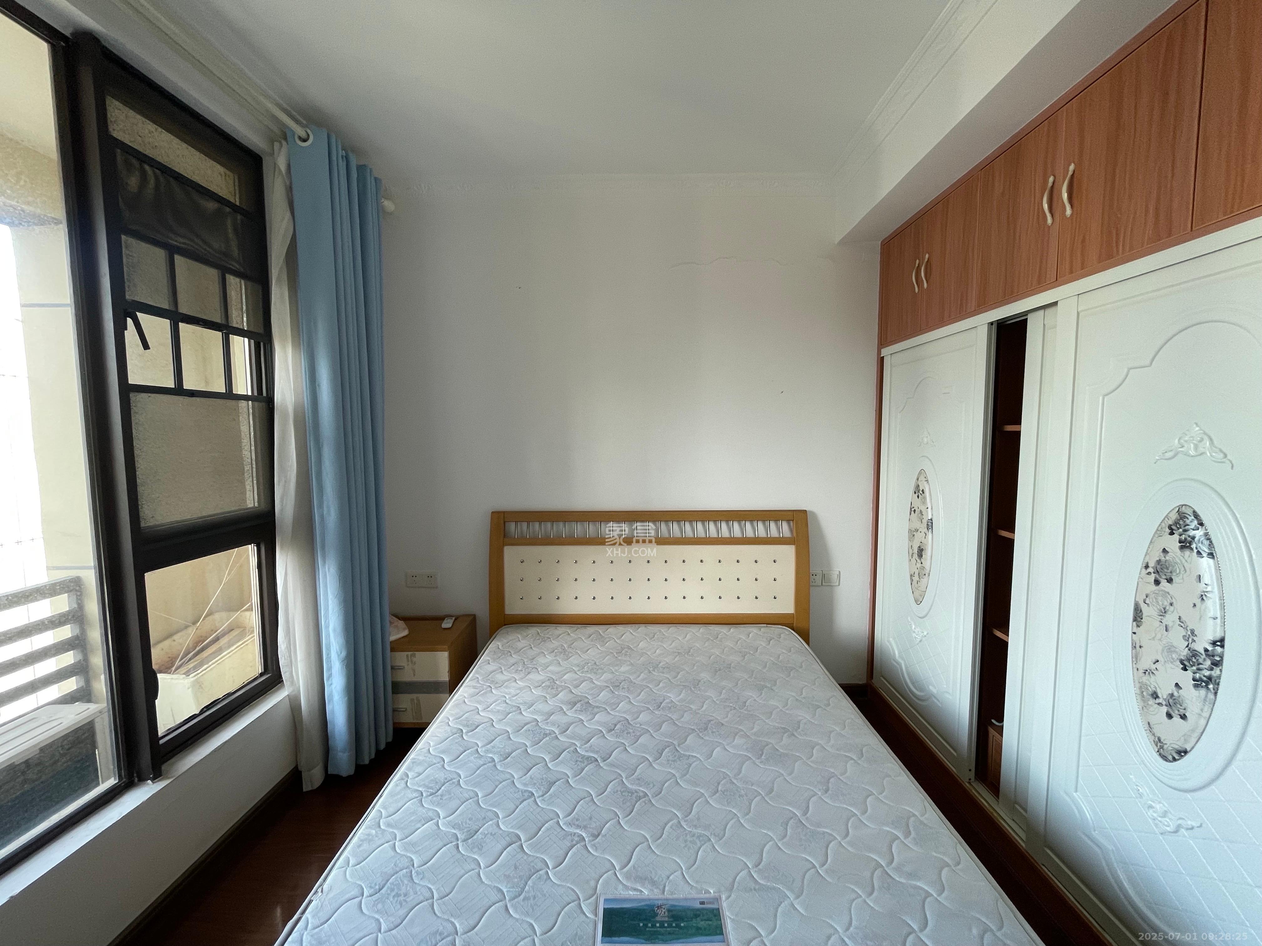 和泓梅溪四季 3室2厅2卫 2600.0元/月 和泓梅溪四季 3室2厅2卫 2600.0元/月室内图