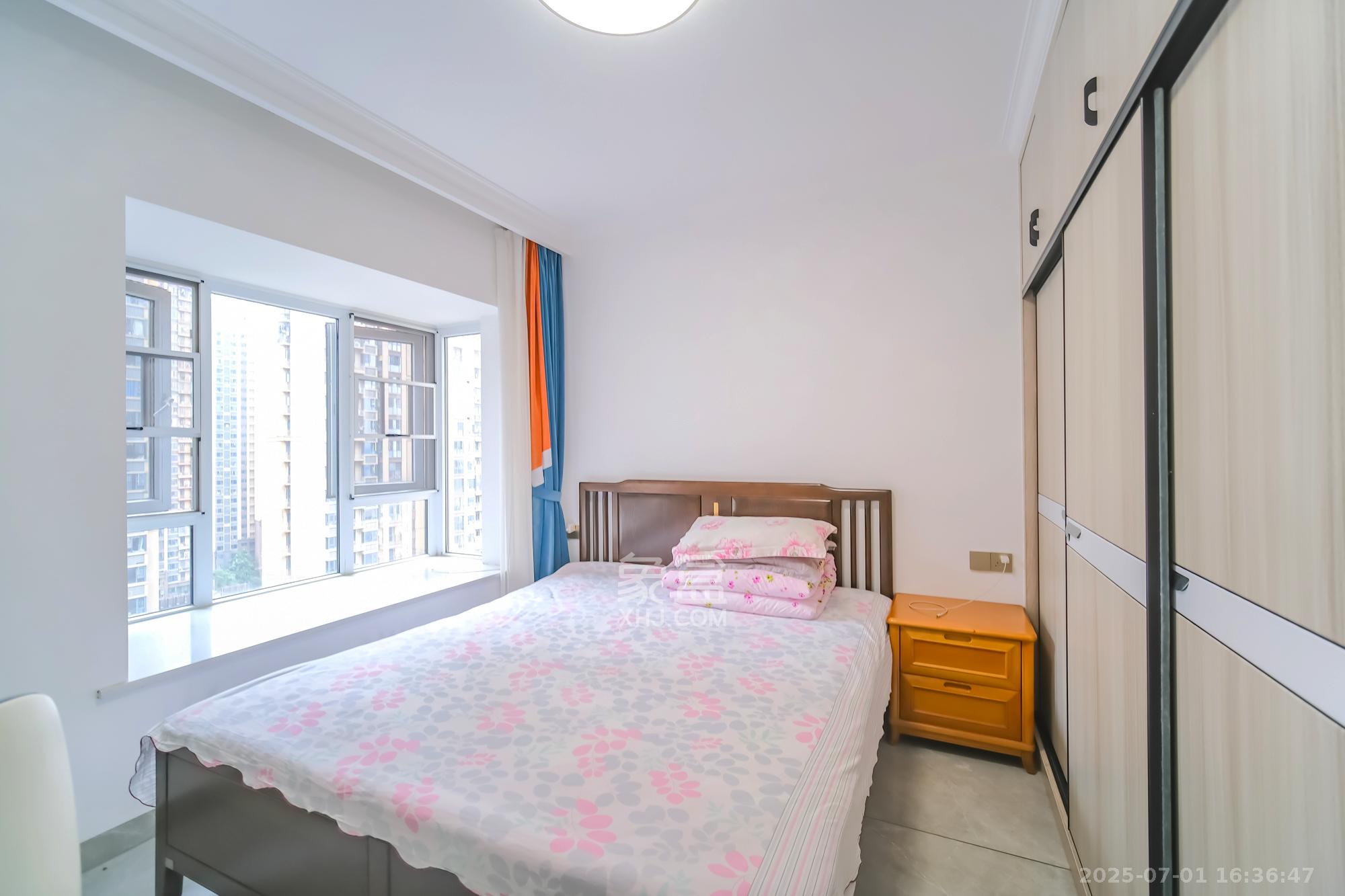 荣盛花语城  3室2厅2卫    96.0万 荣盛花语城  3室2厅2卫    96.0万卧室