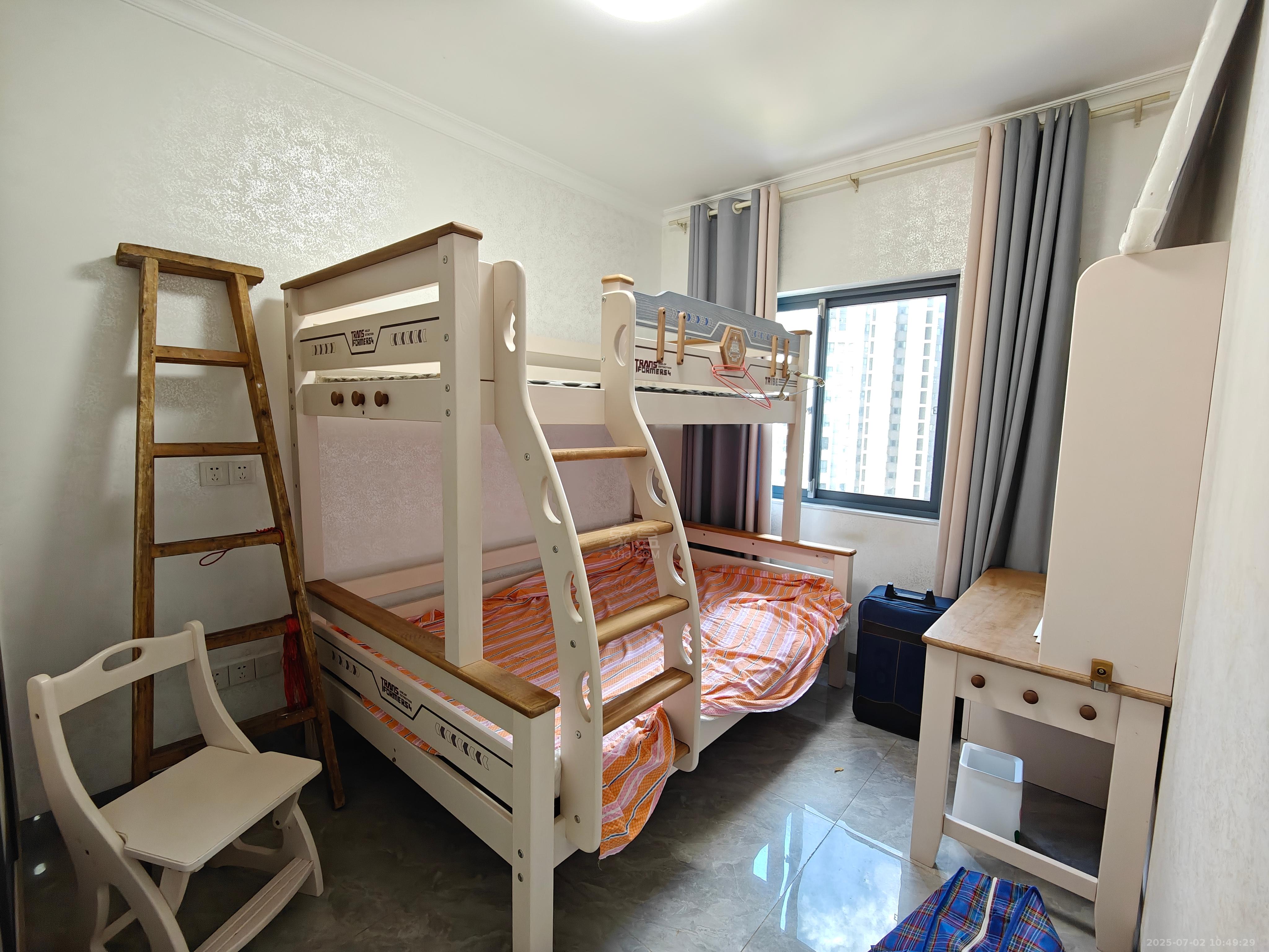 美的城四期 3室2厅2卫 2200.0元/月 美的城四期 3室2厅2卫 2200.0元/月室内图