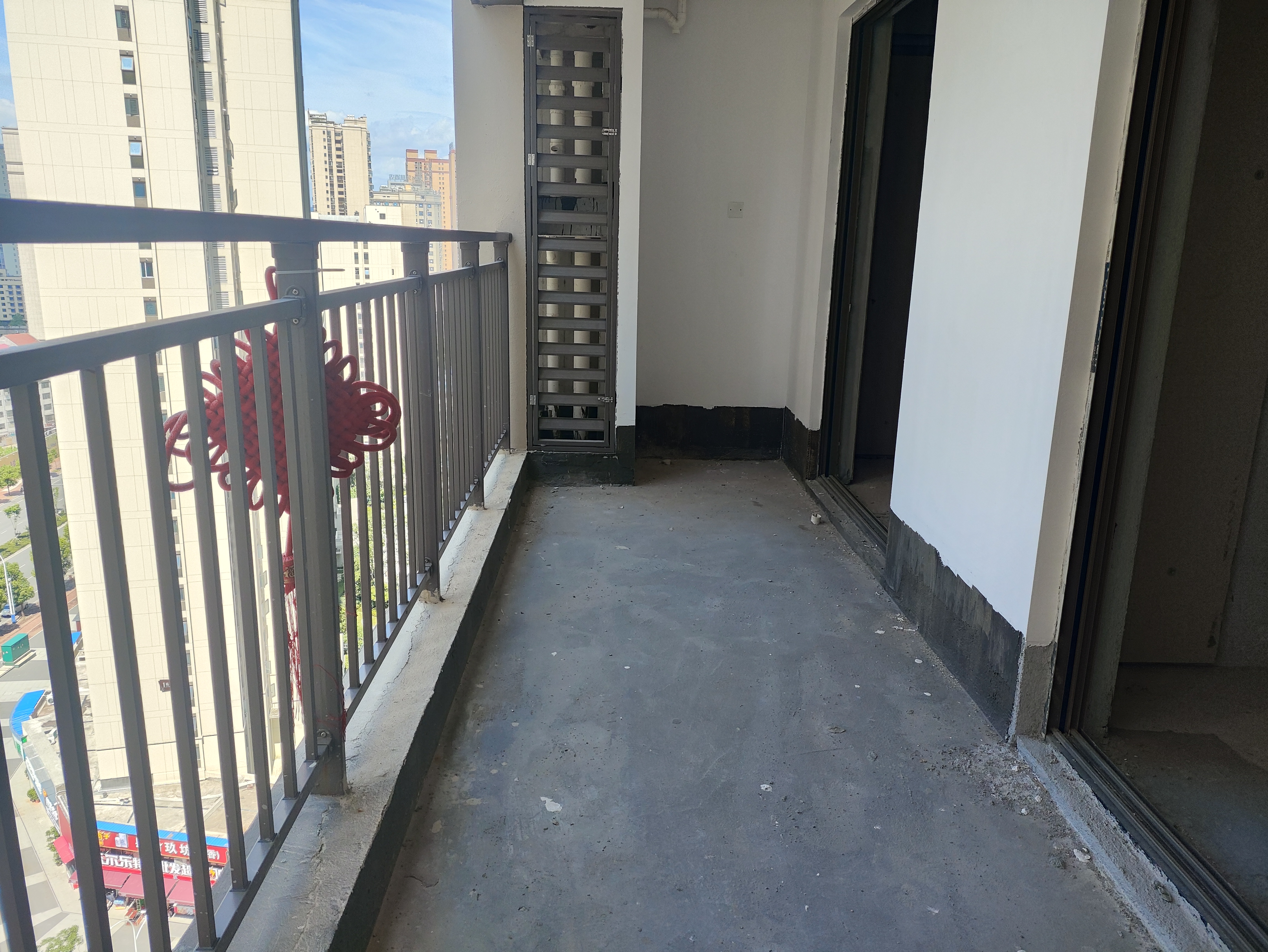 吾悦广场 4室2厅2卫 98.0万 吾悦广场 4室2厅2卫 98.0万客厅