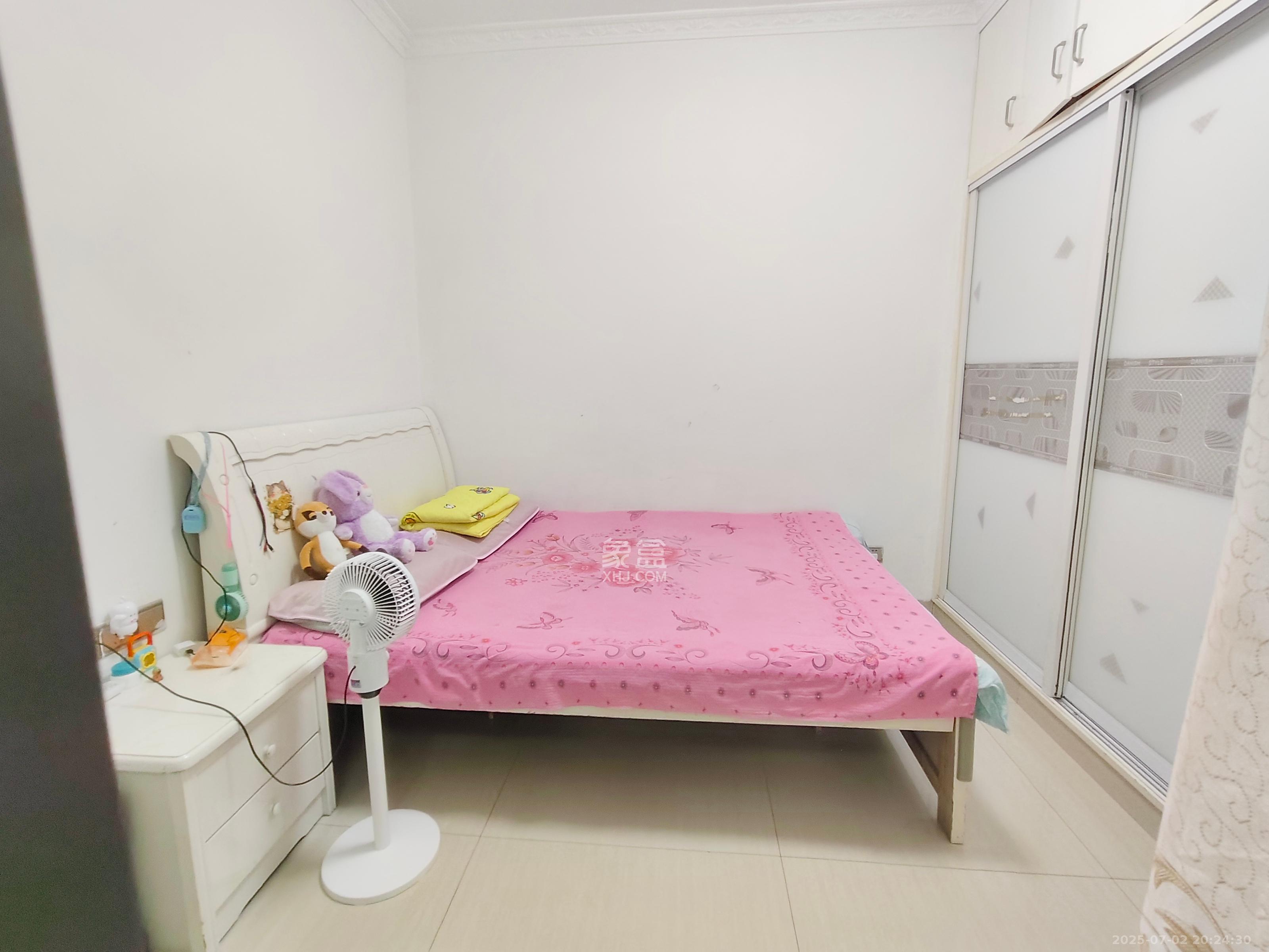 阳光丽城  3室2厅1卫   2400.00元/月室内图