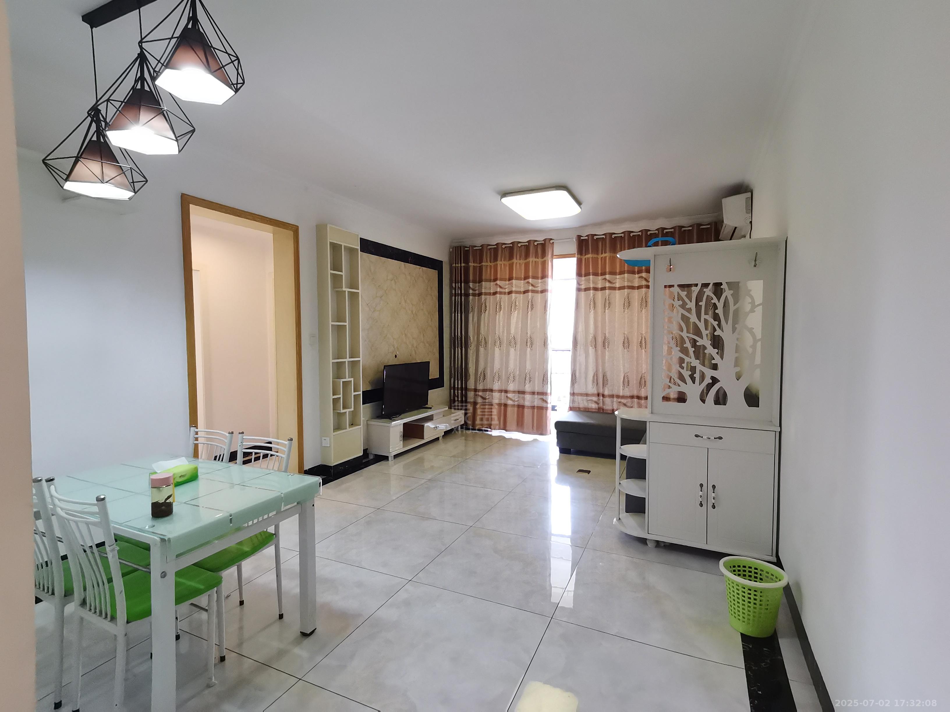 中建御山和苑 1室2厅1卫 2000.0元/月 中建御山和苑 1室2厅1卫 2000.0元/月室内图