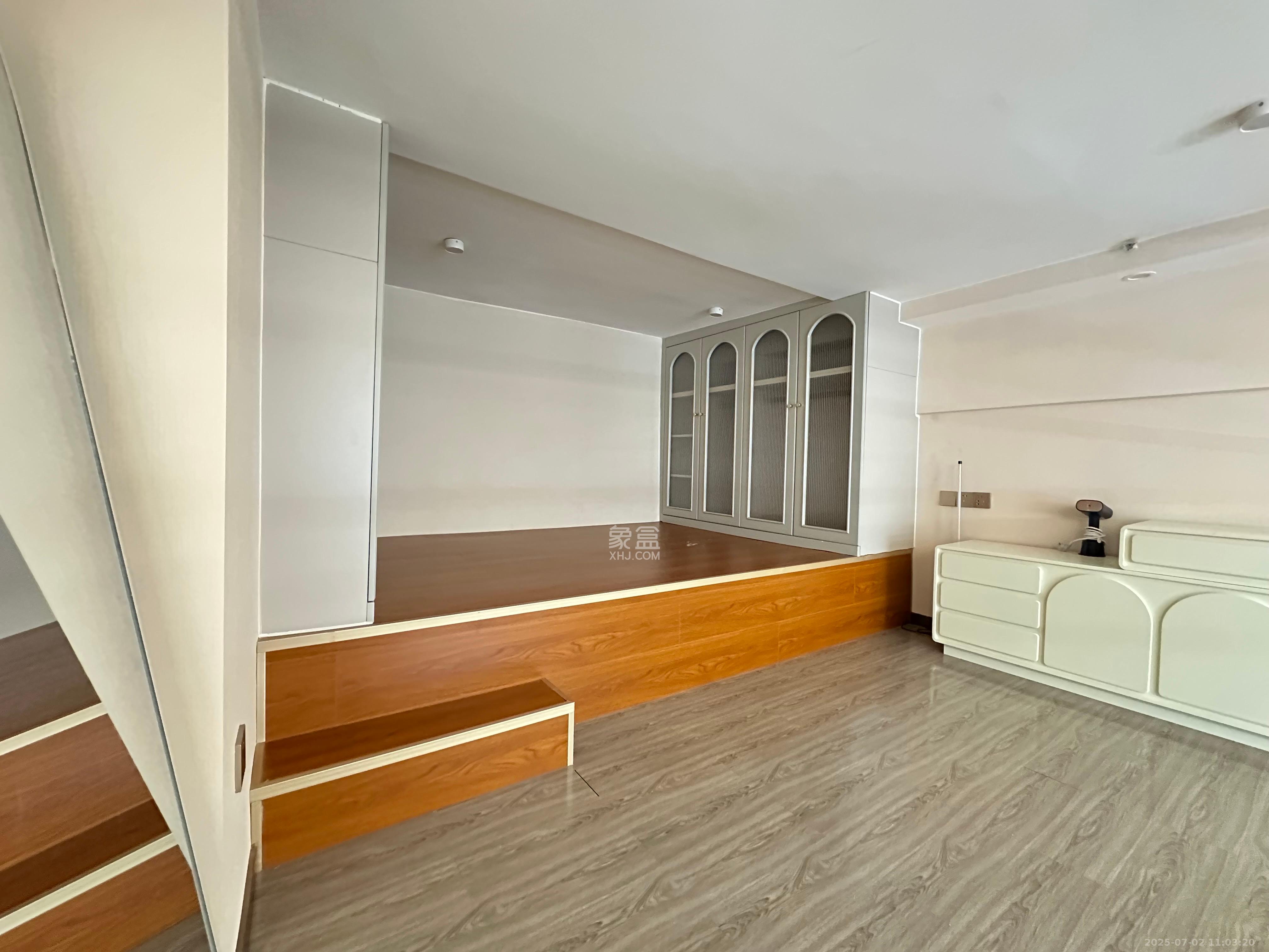 富兴时代御城 2室1厅1卫 2600.0元/月 富兴时代御城 2室1厅1卫 2600.0元/月室内图