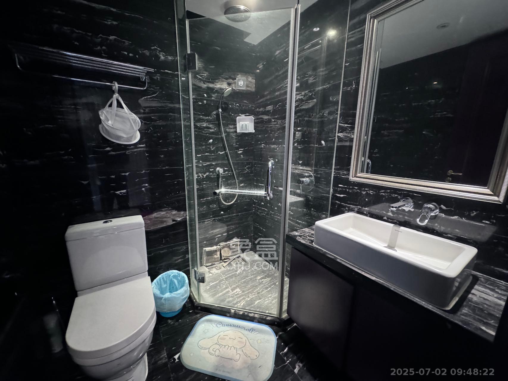 运达中央广场一、二期  3室2厅3卫    11000.0元/月 运达中央广场一、二期  3室2厅3卫    11000.0元/月室内图