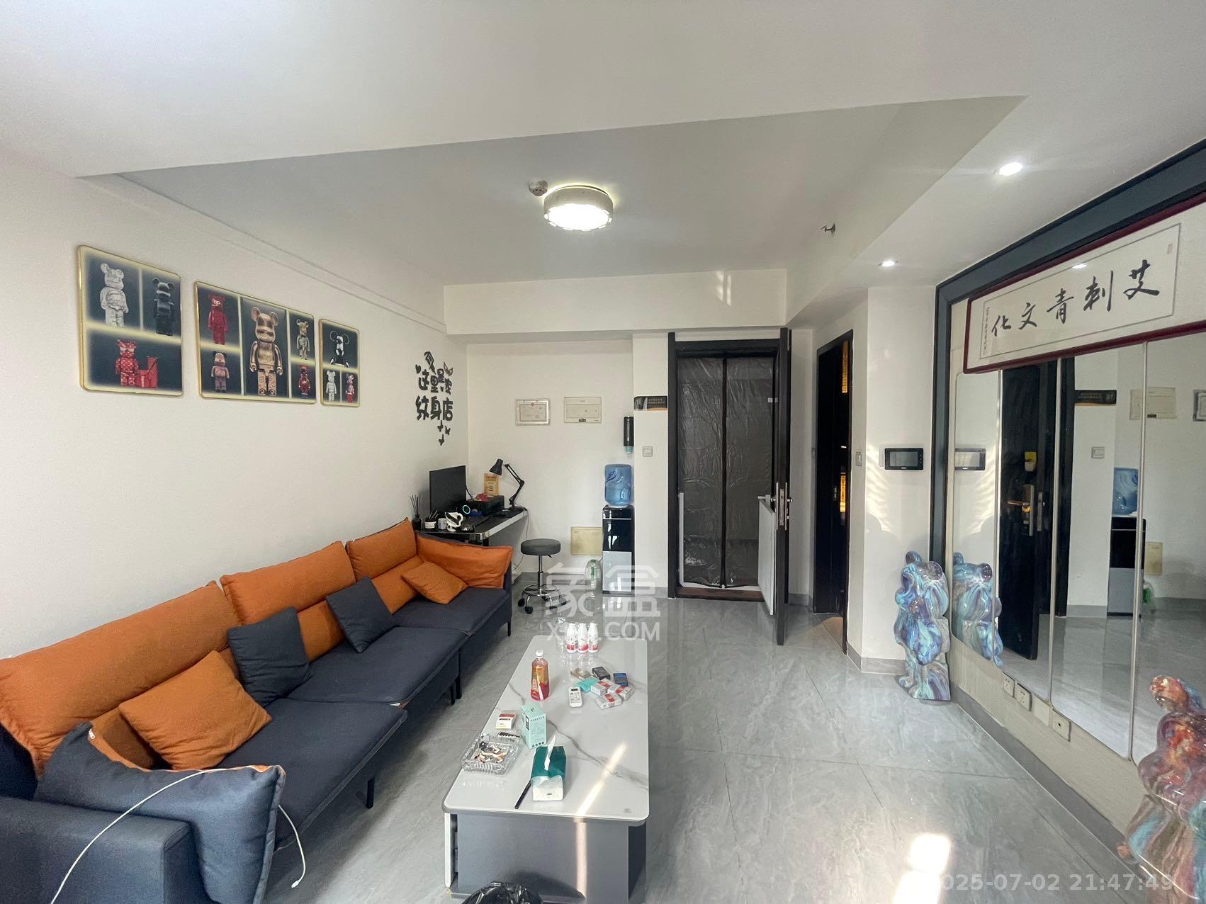 德思勤城市广场(宝格丽公寓) 1室1厅1卫 2100.0元/月 德思勤城市广场(宝格丽公寓) 1室1厅1卫 2100.0元/月室内图