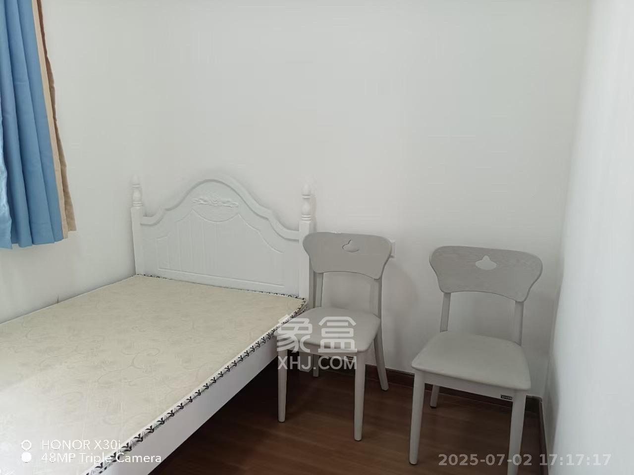 保利天汇  3室2厅2卫   3500.00元/月室内图