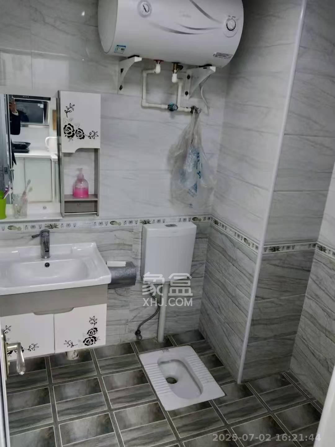 华侨假日中心(晟华苑) 2室1厅1卫 1700.0元/月 华侨假日中心(晟华苑) 2室1厅1卫 1700.0元/月室内图