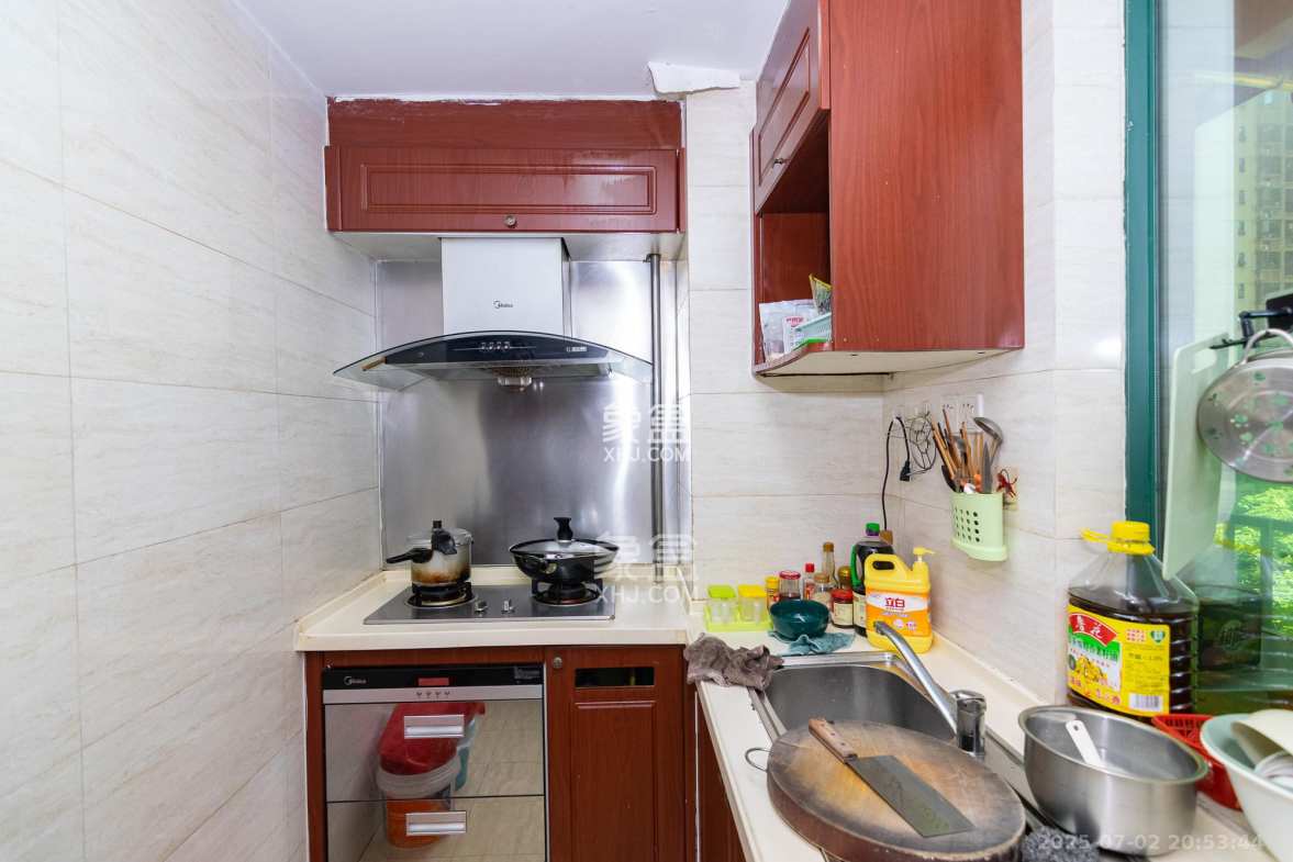 富基世纪公园  3室2厅1卫    53.8万 富基世纪公园  3室2厅1卫    53.8万厨房