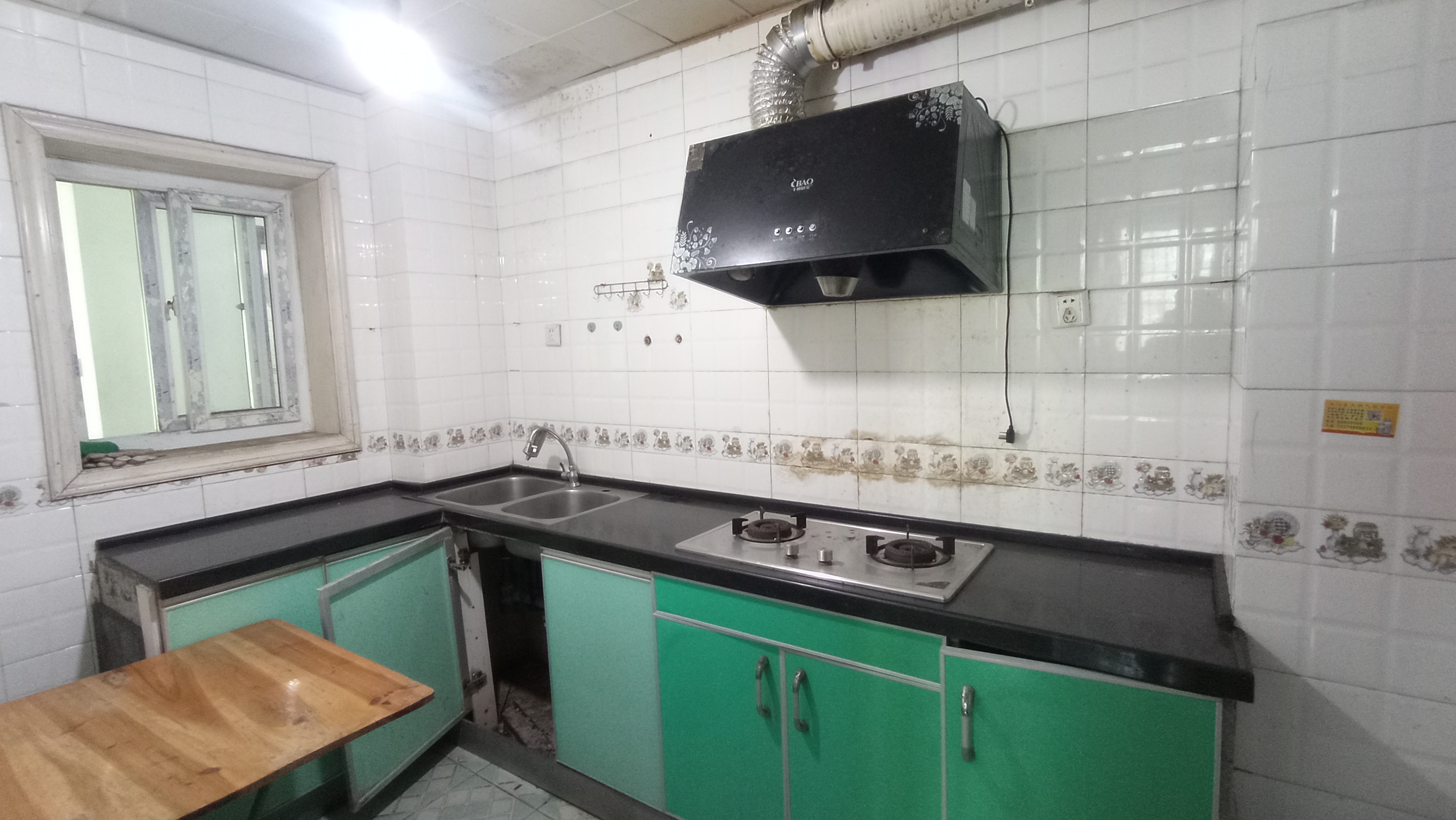 金华苑 3室2厅2卫 2200.0元/月 金华苑 3室2厅2卫 2200.0元/月室内图