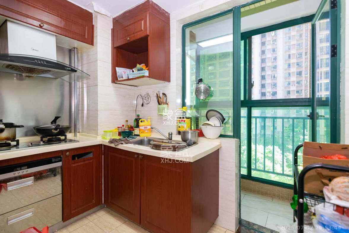 富基世纪公园  3室2厅1卫    53.8万 富基世纪公园  3室2厅1卫    53.8万厨房