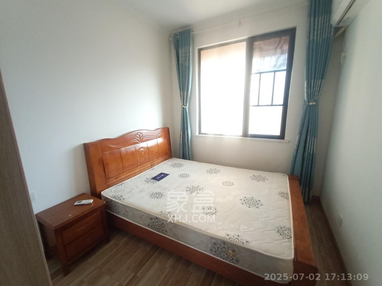 岳华新苑  3室2厅2卫   2800.00元/月室内图
