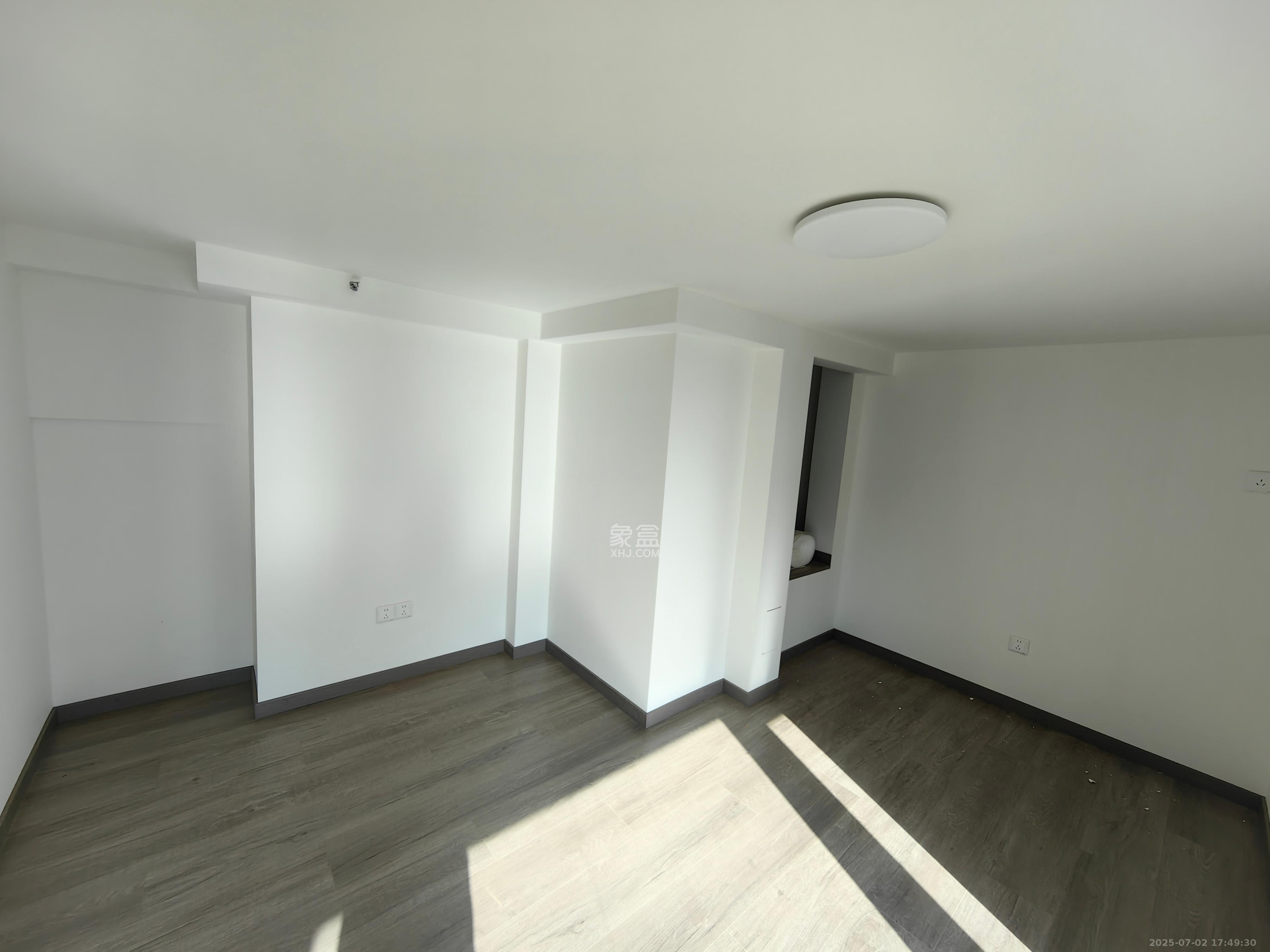 福晟翡翠湾 3室2厅2卫 3500.0元/月 福晟翡翠湾 3室2厅2卫 3500.0元/月室内图