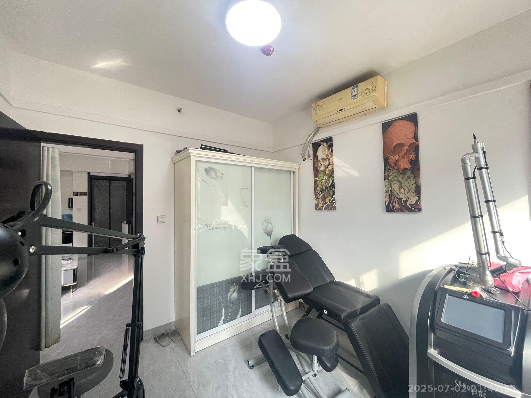 德思勤城市广场(宝格丽公寓) 1室1厅1卫 2100.0元/月 德思勤城市广场(宝格丽公寓) 1室1厅1卫 2100.0元/月室内图