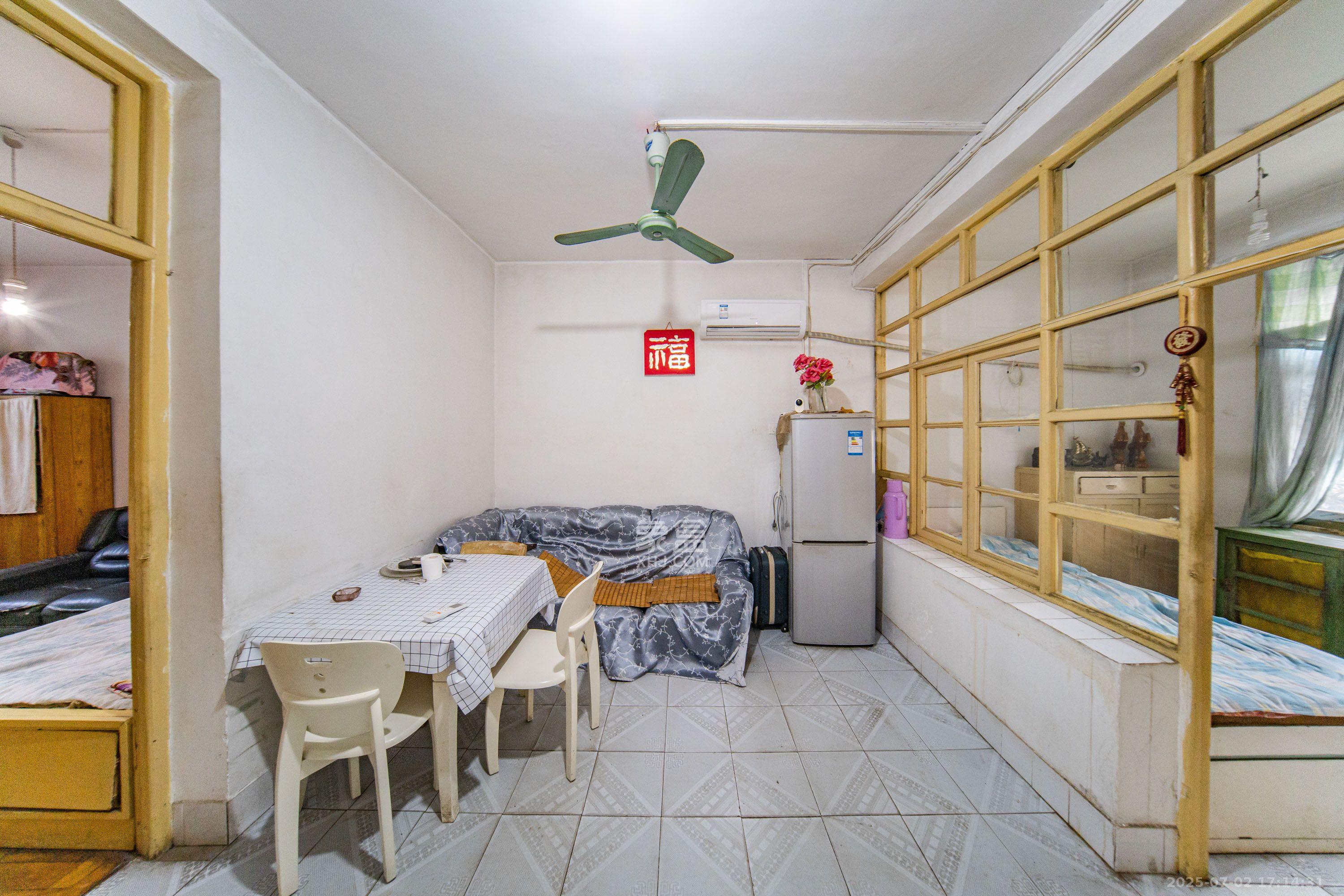 矿冶研究院(科学村社区) 3室1厅1卫 1700.0元/月 矿冶研究院(科学村社区) 3室1厅1卫 1700.0元/月室内图