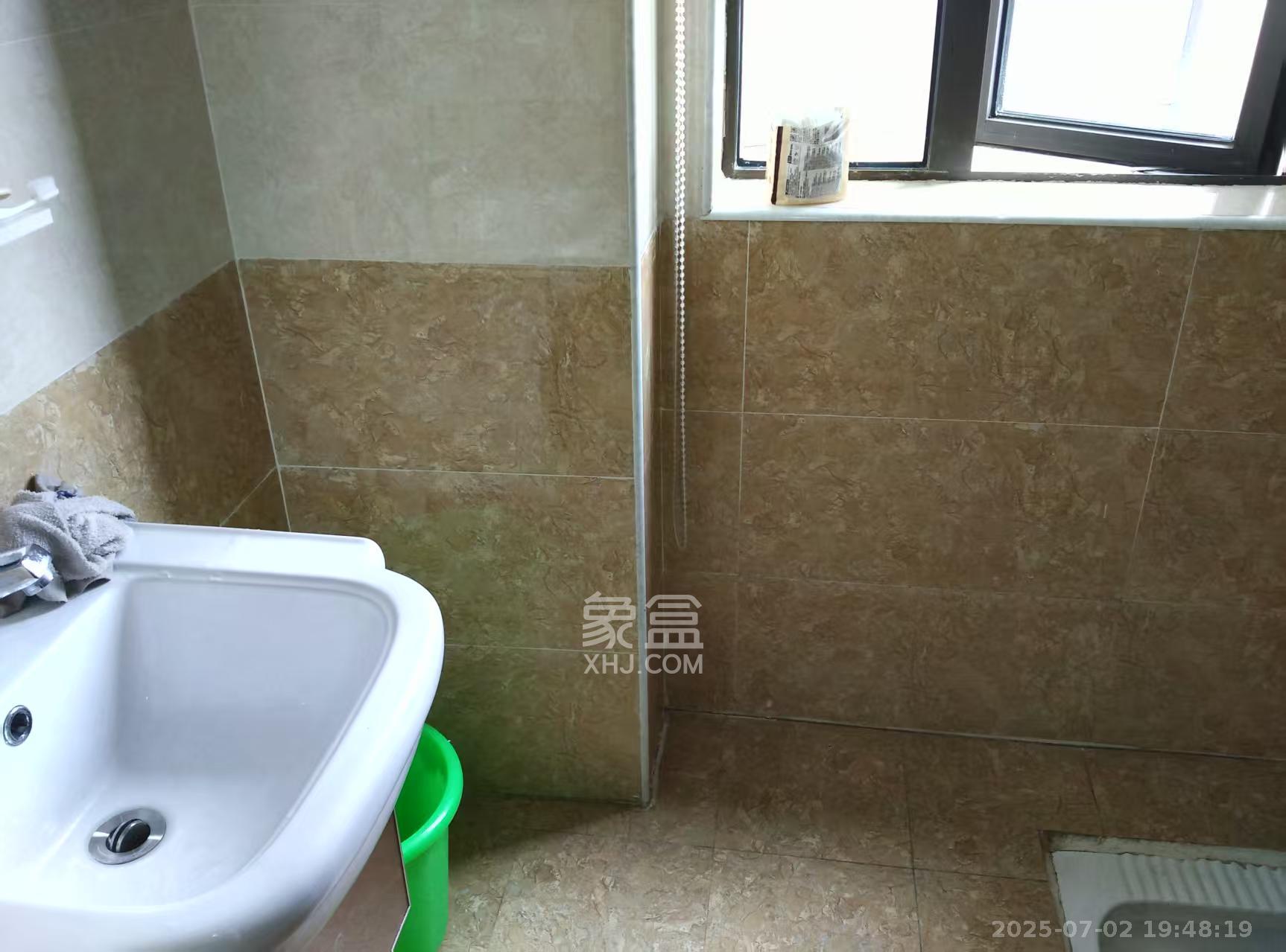 旭辉御府  3室2厅1卫   2700.00元/月室内图