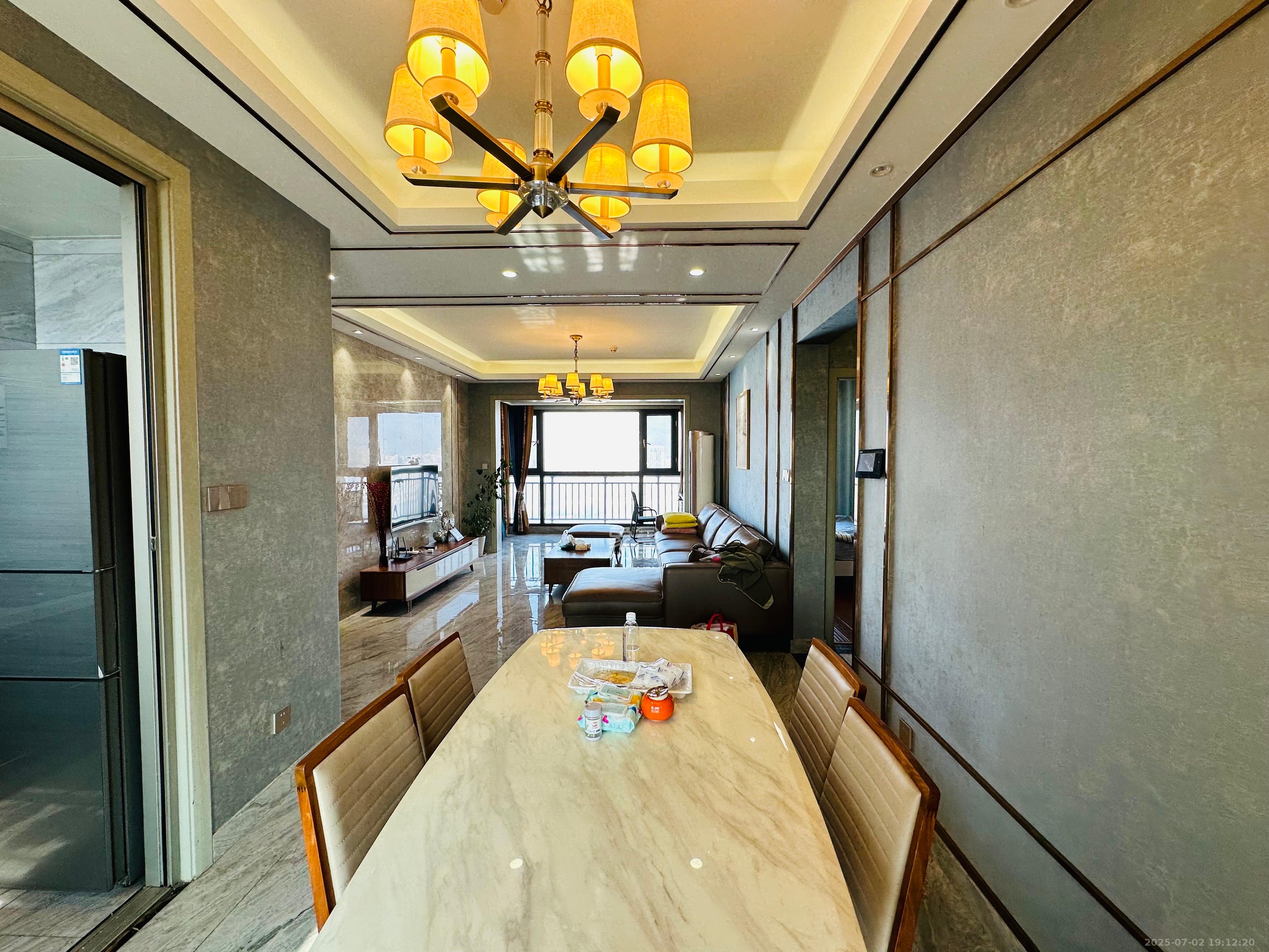 佳兆业云顶梅溪湖（佳兆业梅溪荟）  1室2厅1卫    3800.0元/月室内图